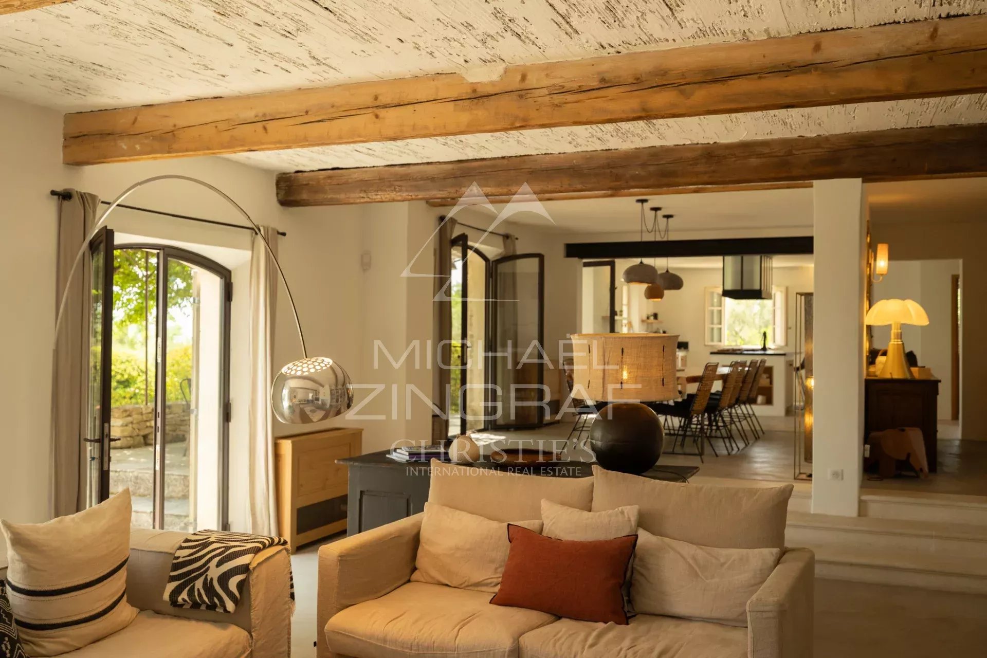 Gordes -  Splendide maison avec vue