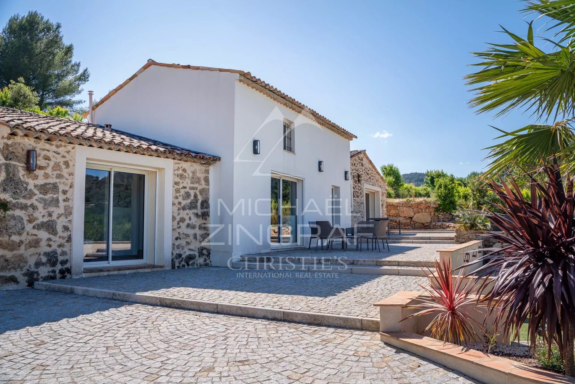 VALLÉE D'ESCLANS- EXPLOITATION VITI_VINICOLE