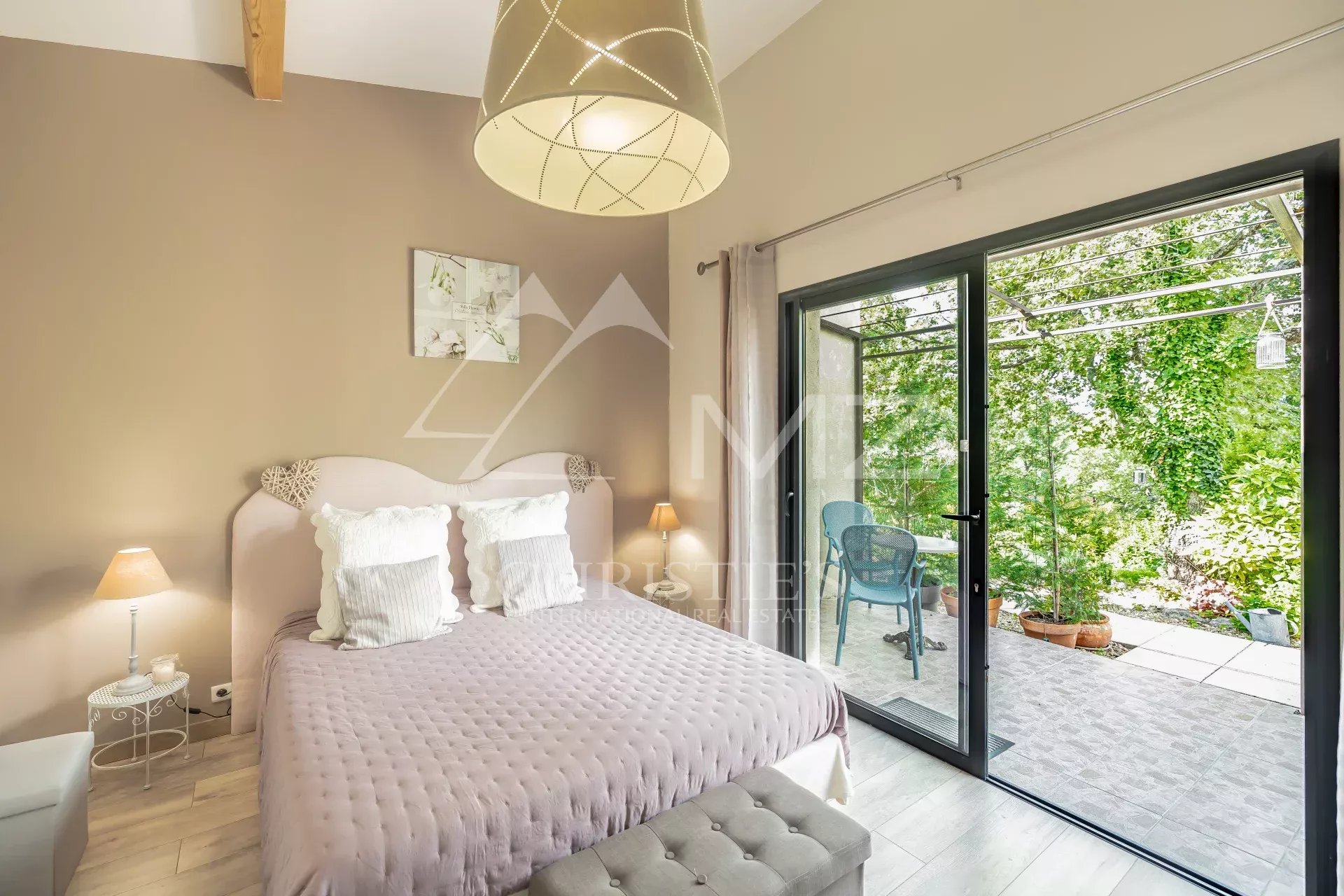 Exklusiv - Mauern - Schönes Steinhaus mit Pool und freiem Blick