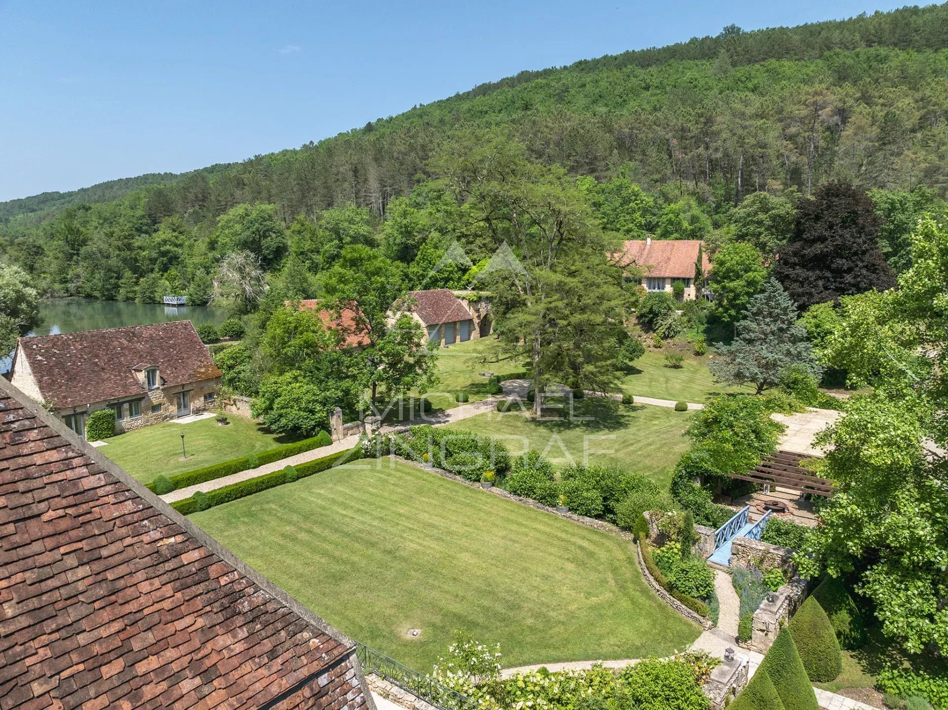 Außergewöhnliches Anwesen im grünen Périgord
