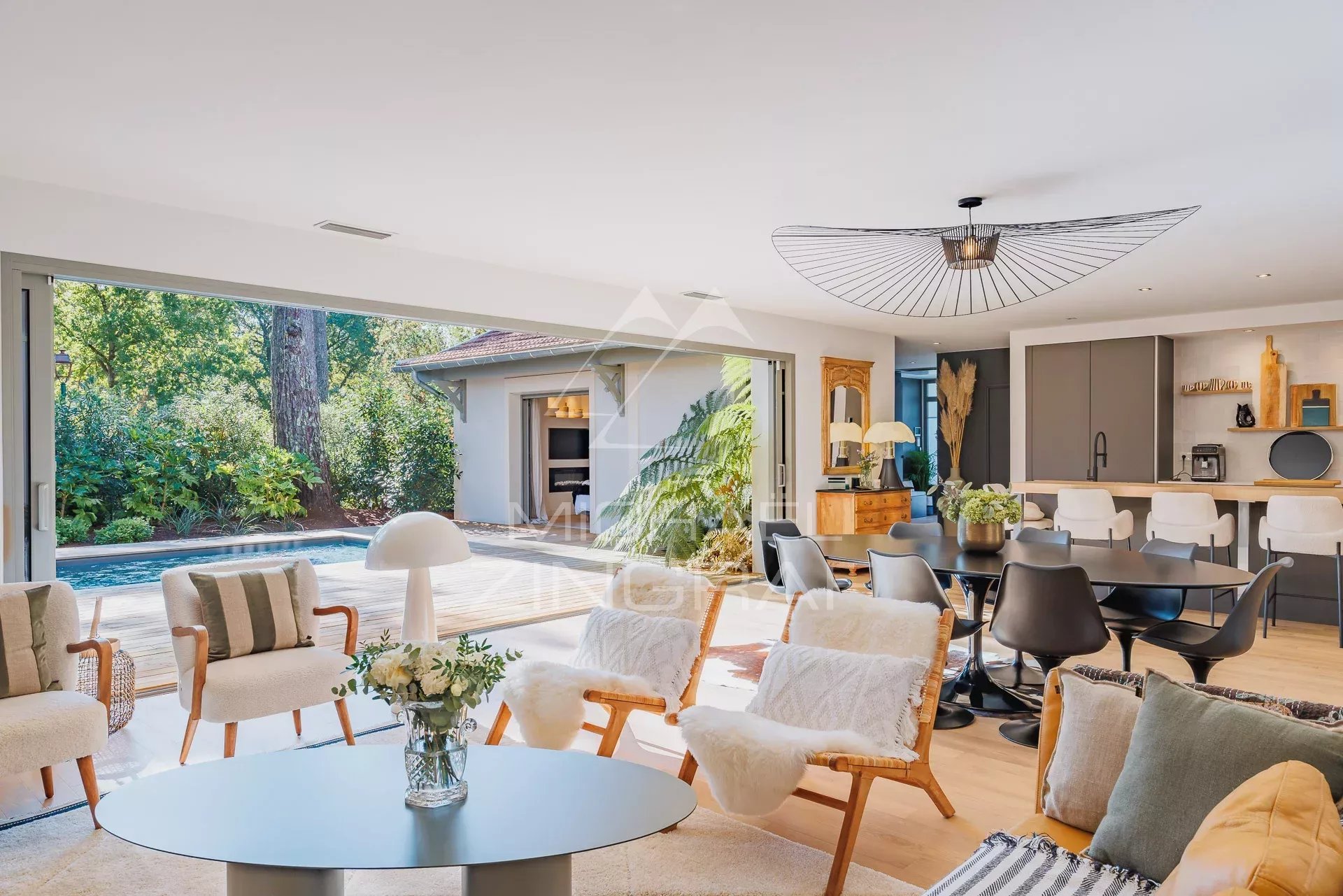 Abatilles – Elegante Familienvilla mit Pool