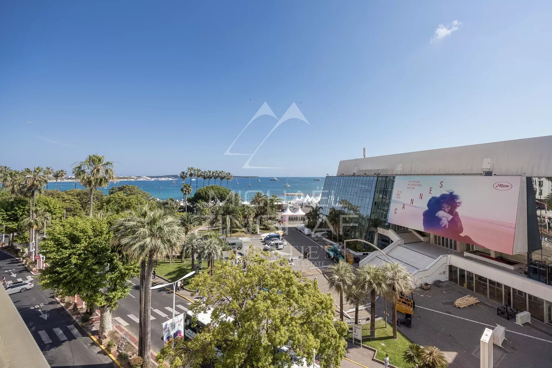 Cannes Croisette - 2 pièces rénové  - vue mer