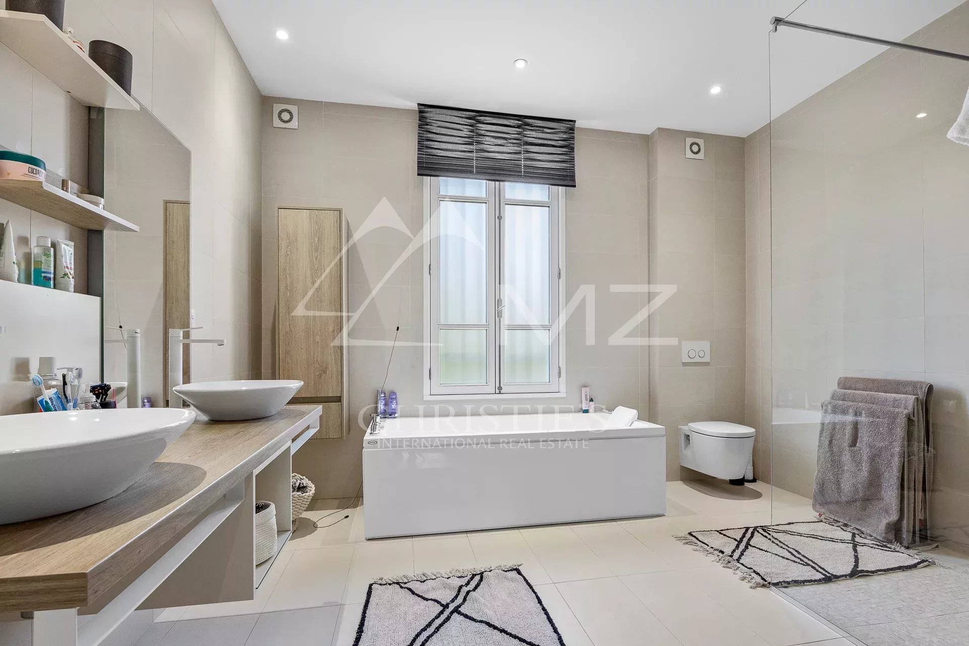 Juan-les-Pins - Entirely renovated villa, exceptional location