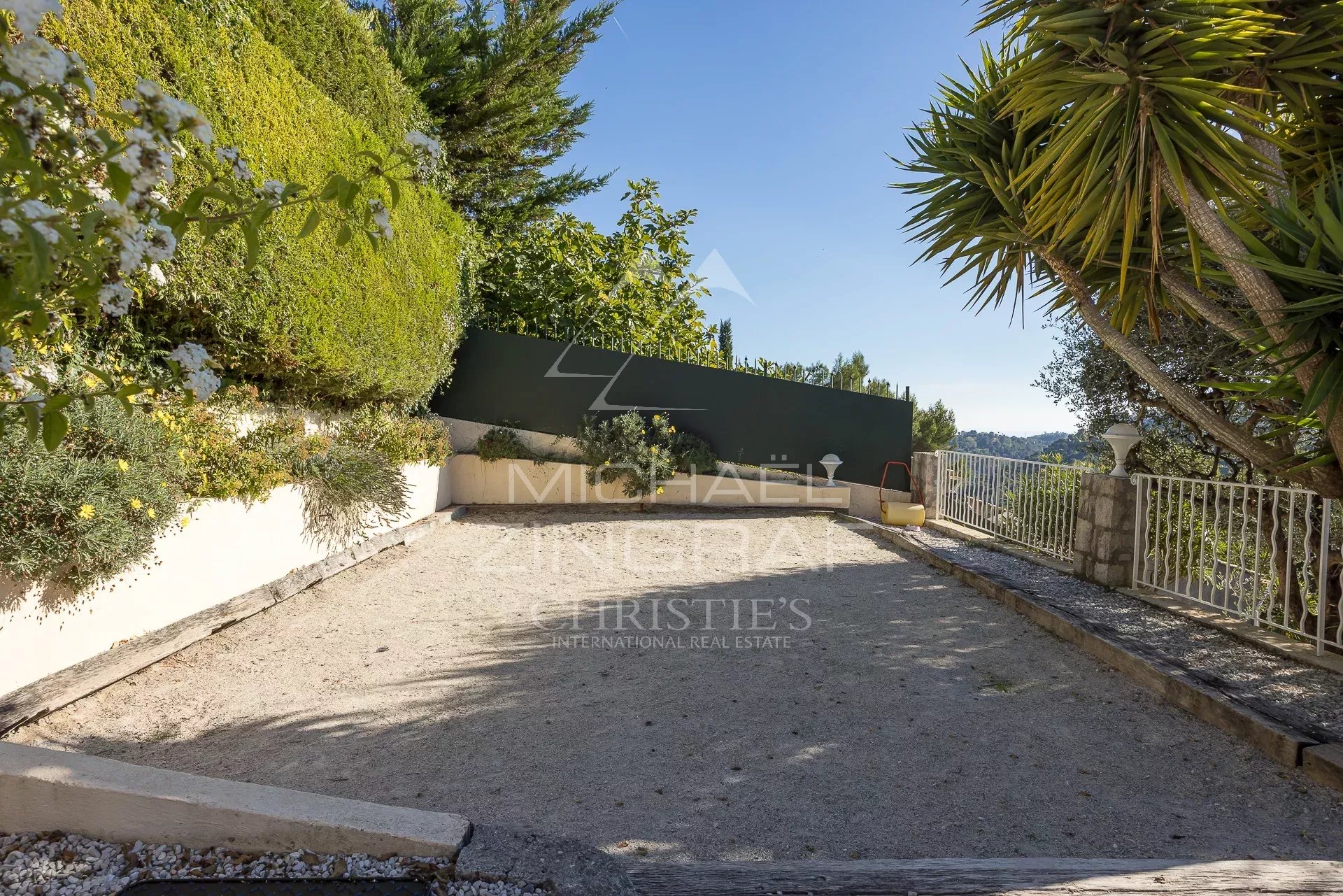 Hinterland von Nizza – Elegantes, modernes Anwesen im provenzalischen Stil