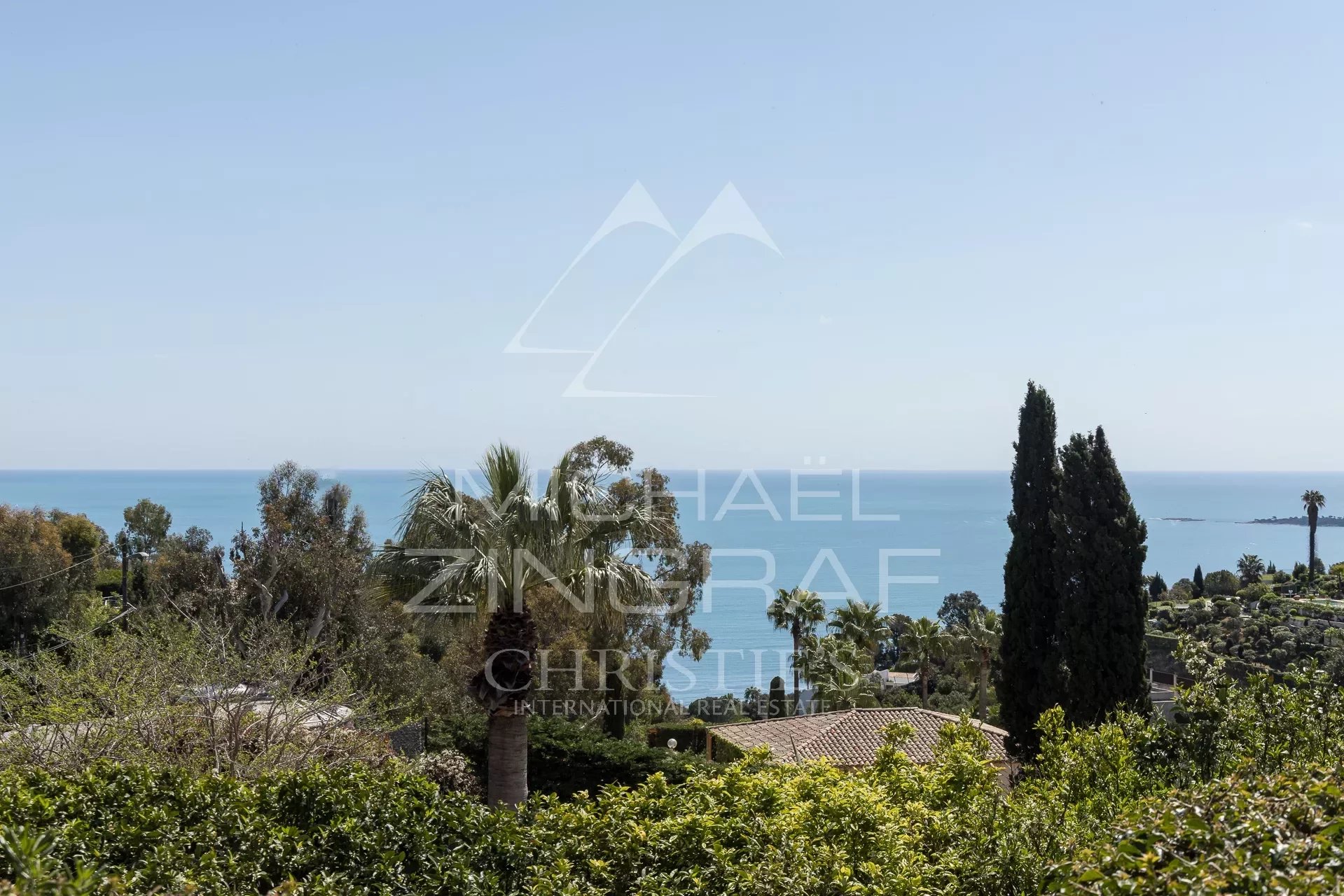 SOLE AGENT - SUPER CANNES -  PANORAMIC SEA VIEW- TO RENOVATE