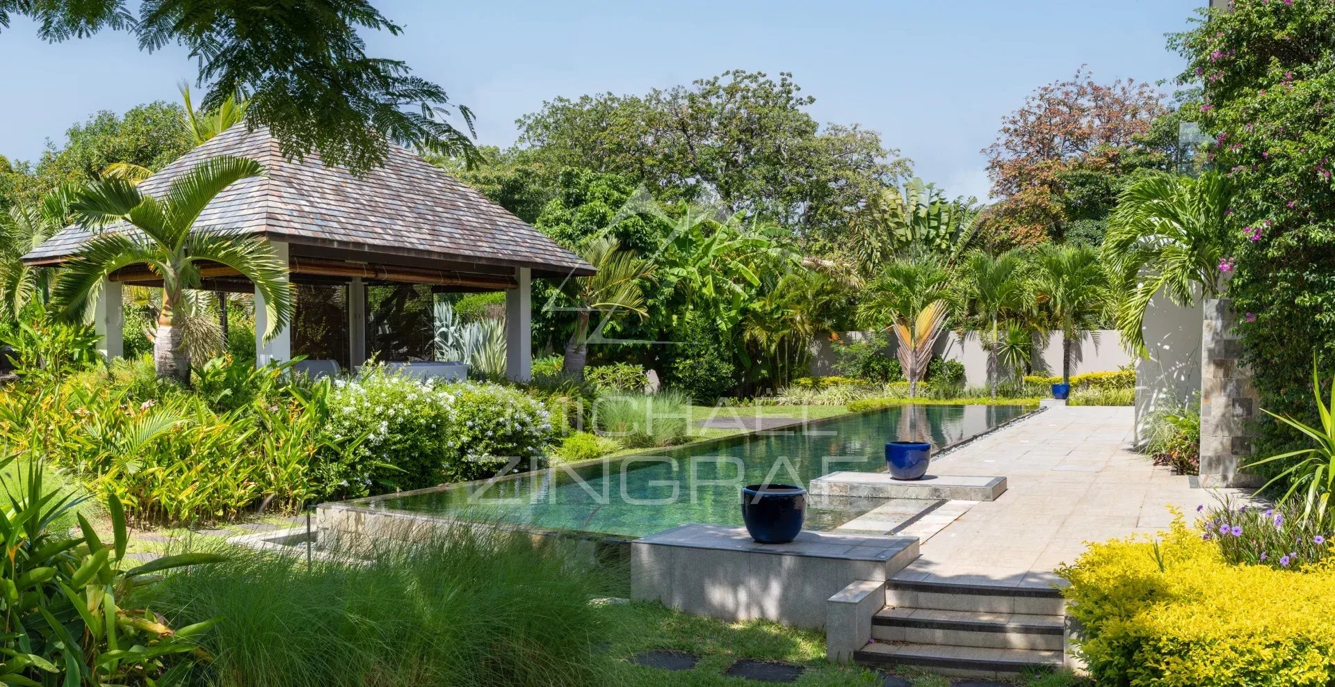 Élégante villa avec vue sur le golf au cœur de l’Anahita Estate