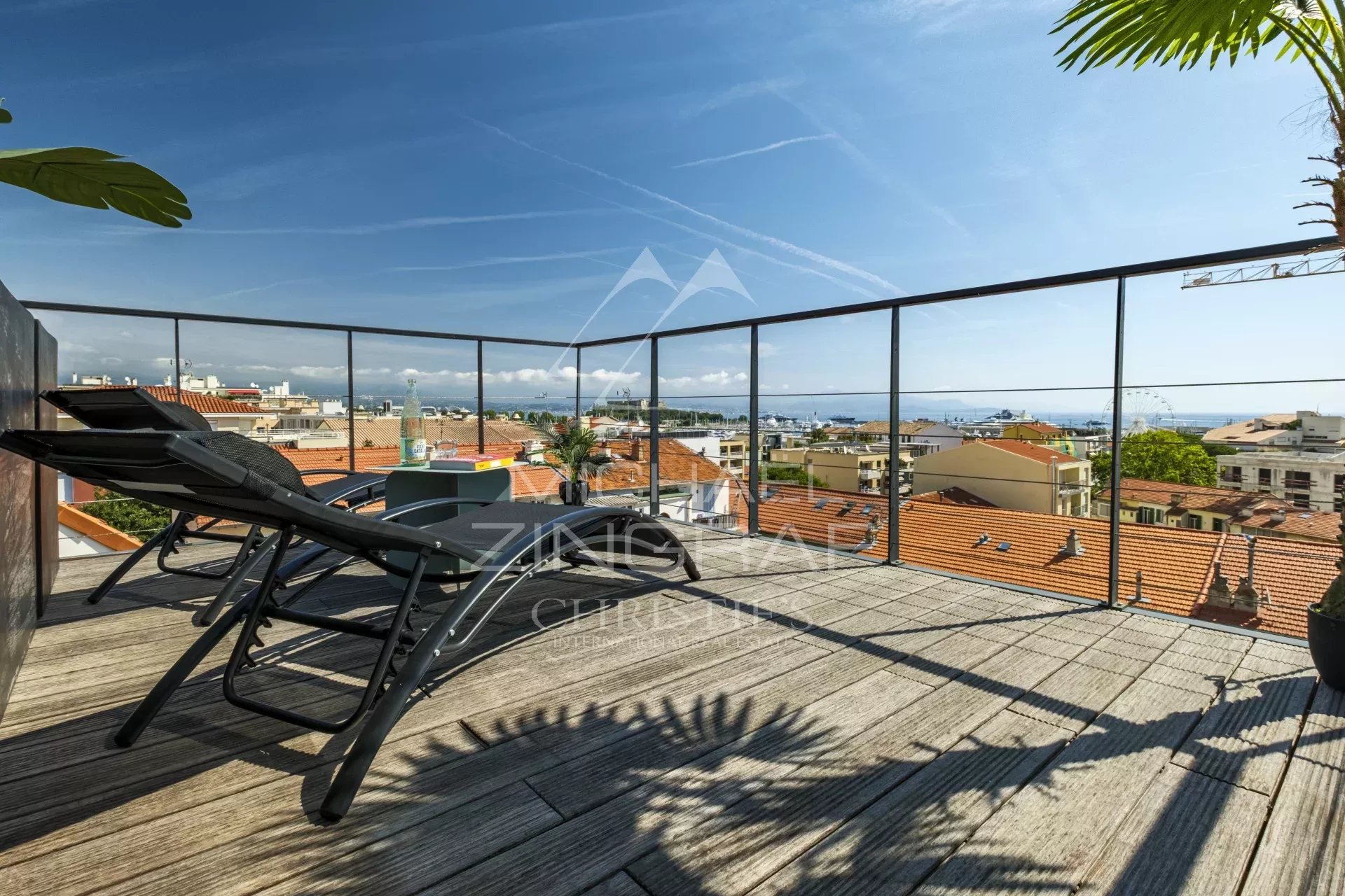 ANTIBES – LOFT D'ARCHITECTE D'EXCEPTION