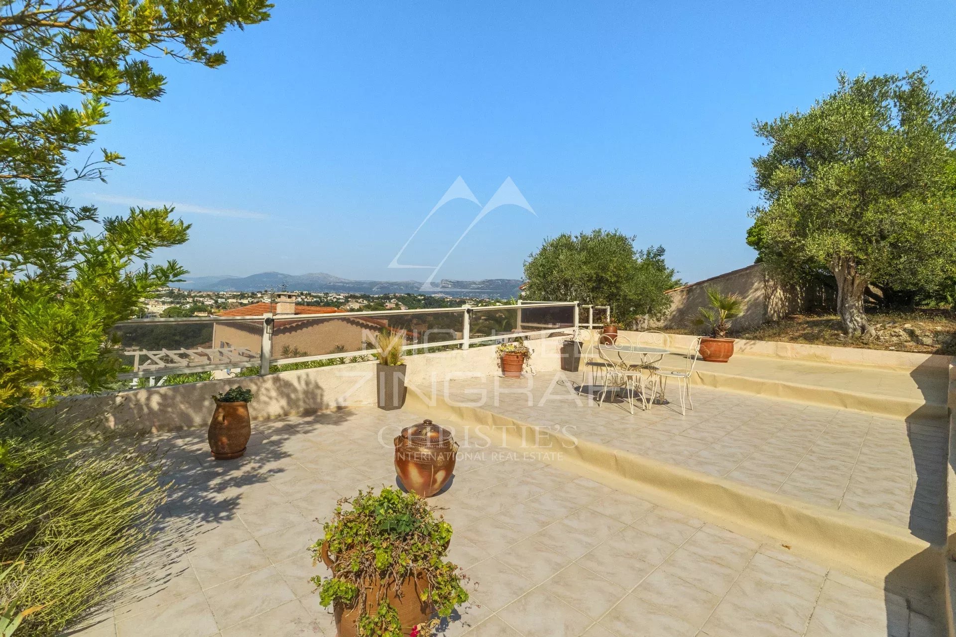 VILLA IN NICE SAINT-PIERRE DE FÉRIC - SEA VIEW