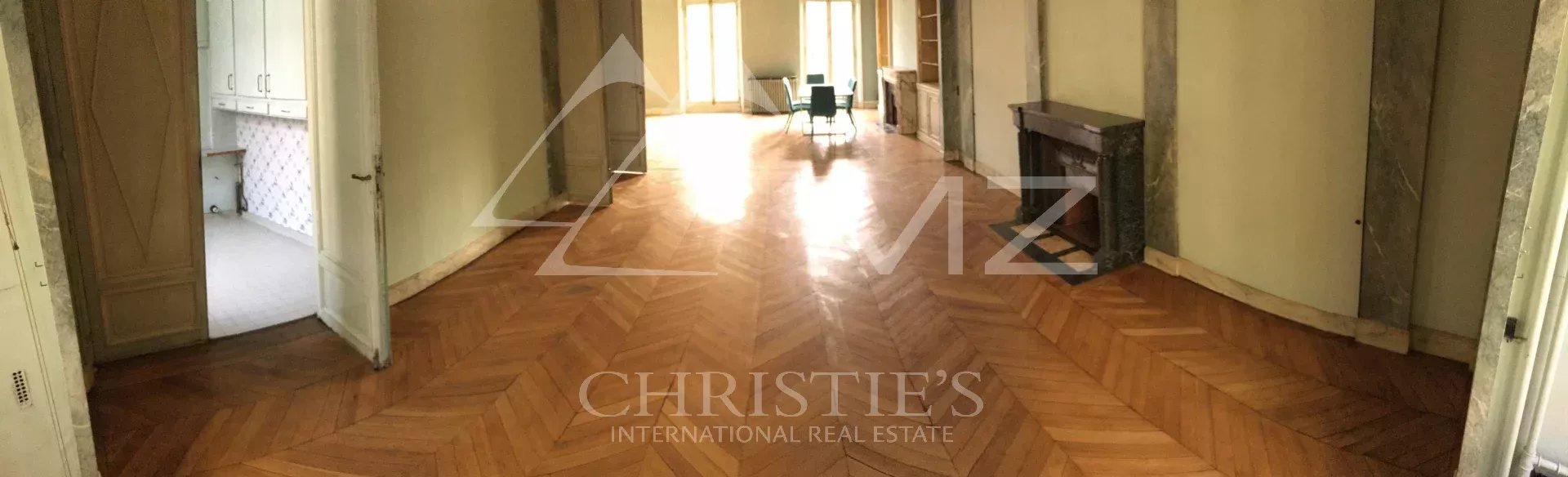 À VENDRE - HÔTEL PARTICULIER - AVENUE FOCH