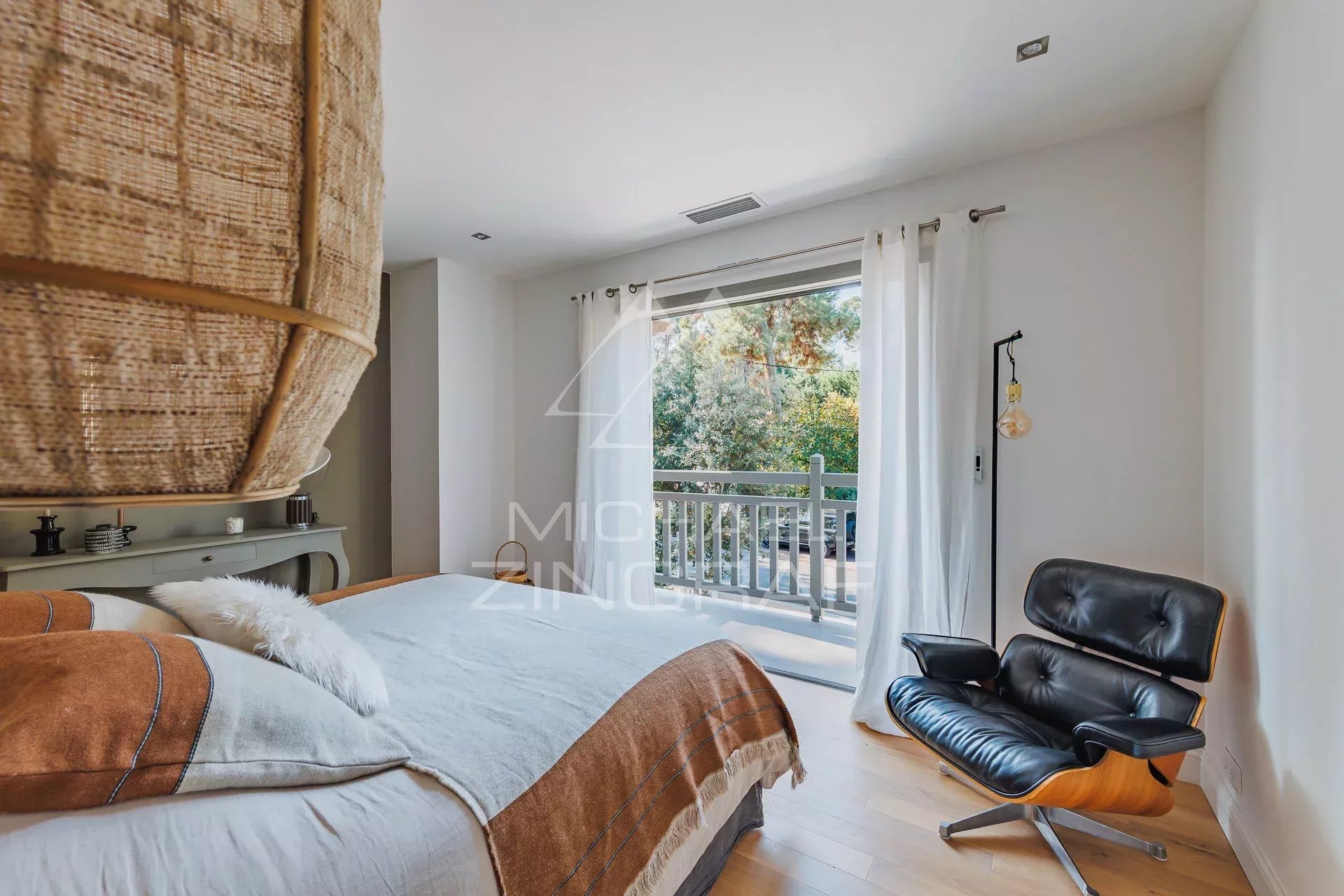 Abatilles – Elegante Familienvilla mit Pool