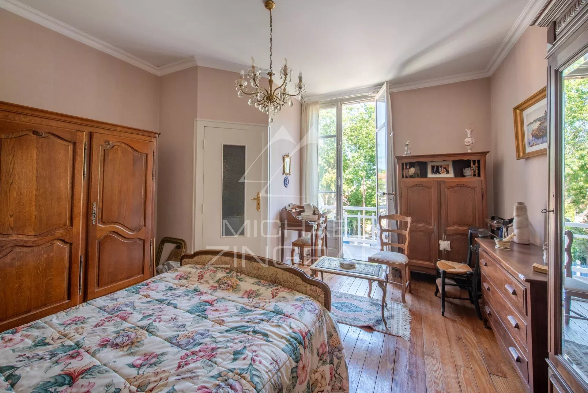 Michael Zingraf Bassin d’Arcachon presents: a characterful house in the heart of Ville d’Hiver