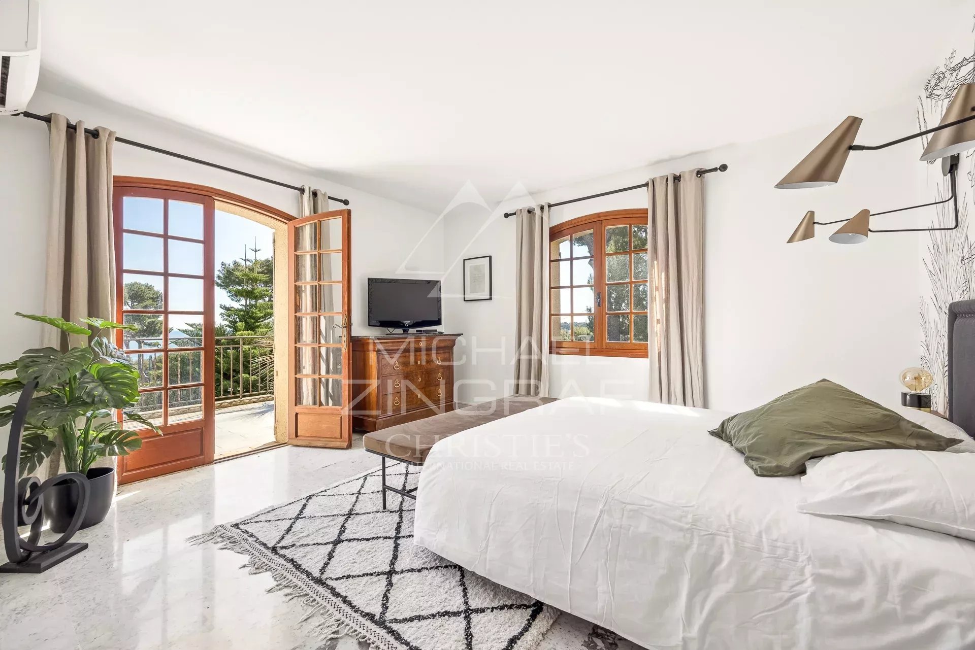 Cap d’Antibes – Villa mit Meerblick und ruhiger Lage