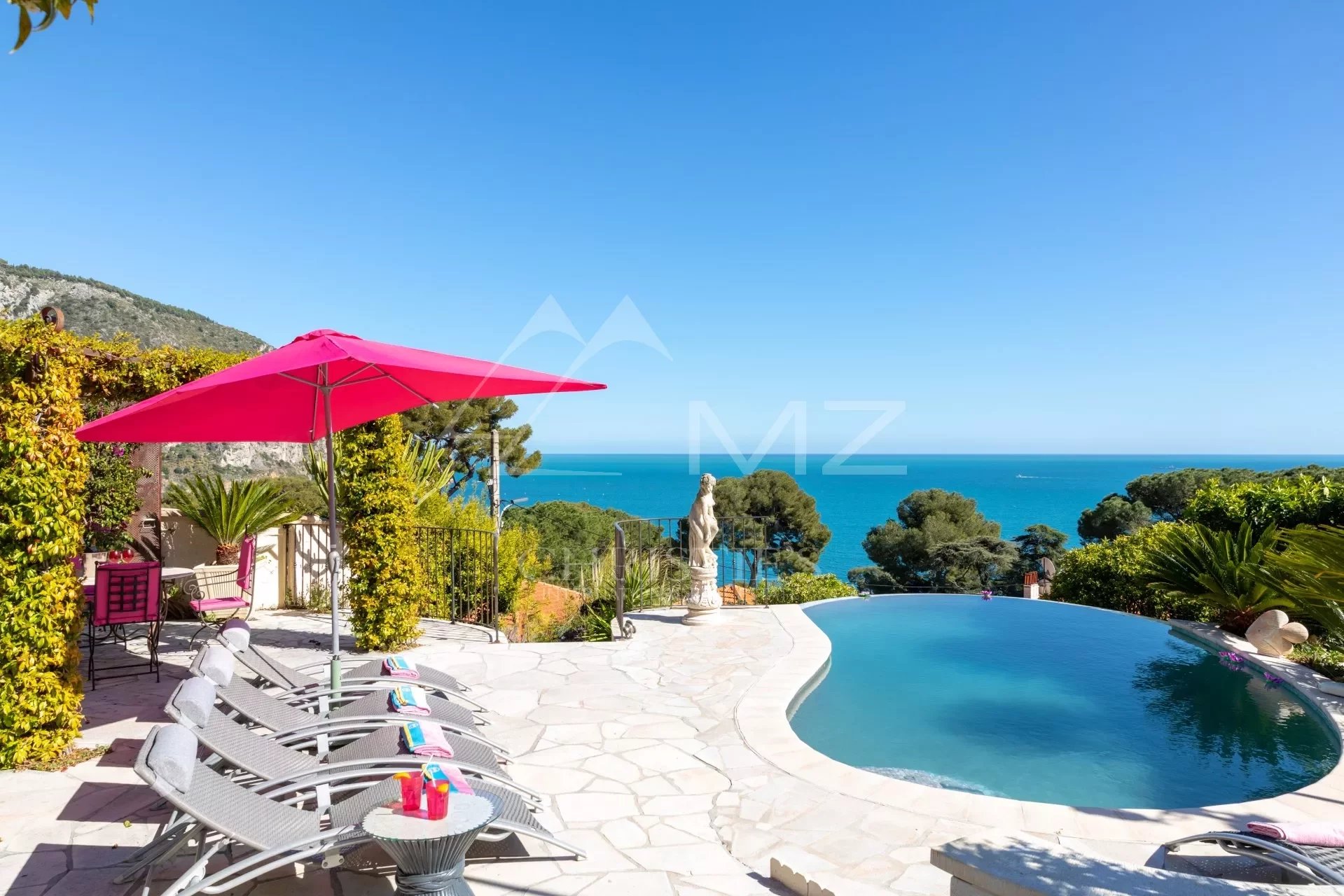 Eze - Charming provencal villa close to beaches