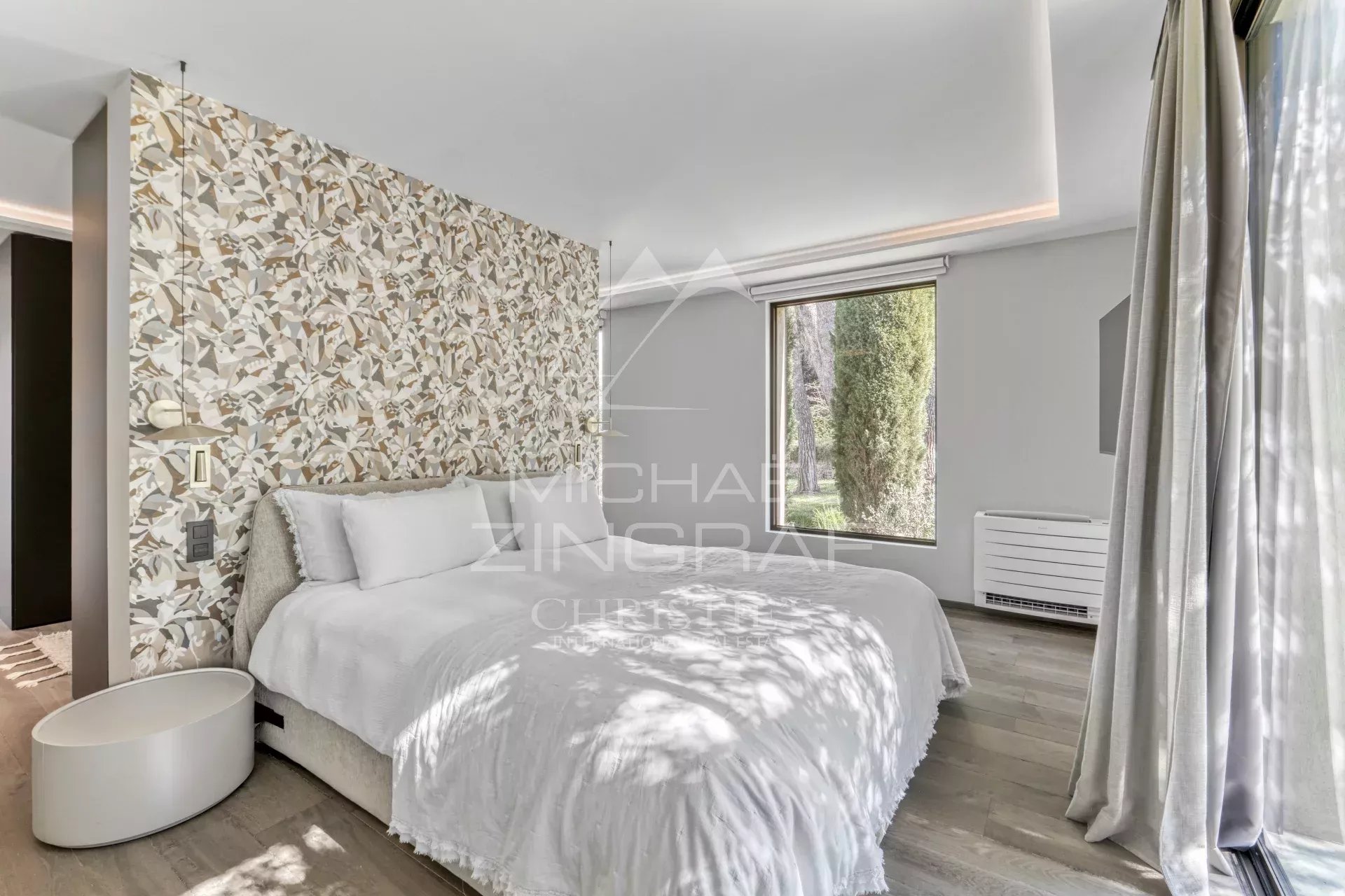 In der Nähe von Cannes – Hervorragende Villa mit Charme und moderner Ausstattung – 5/6 Schlafzimmer