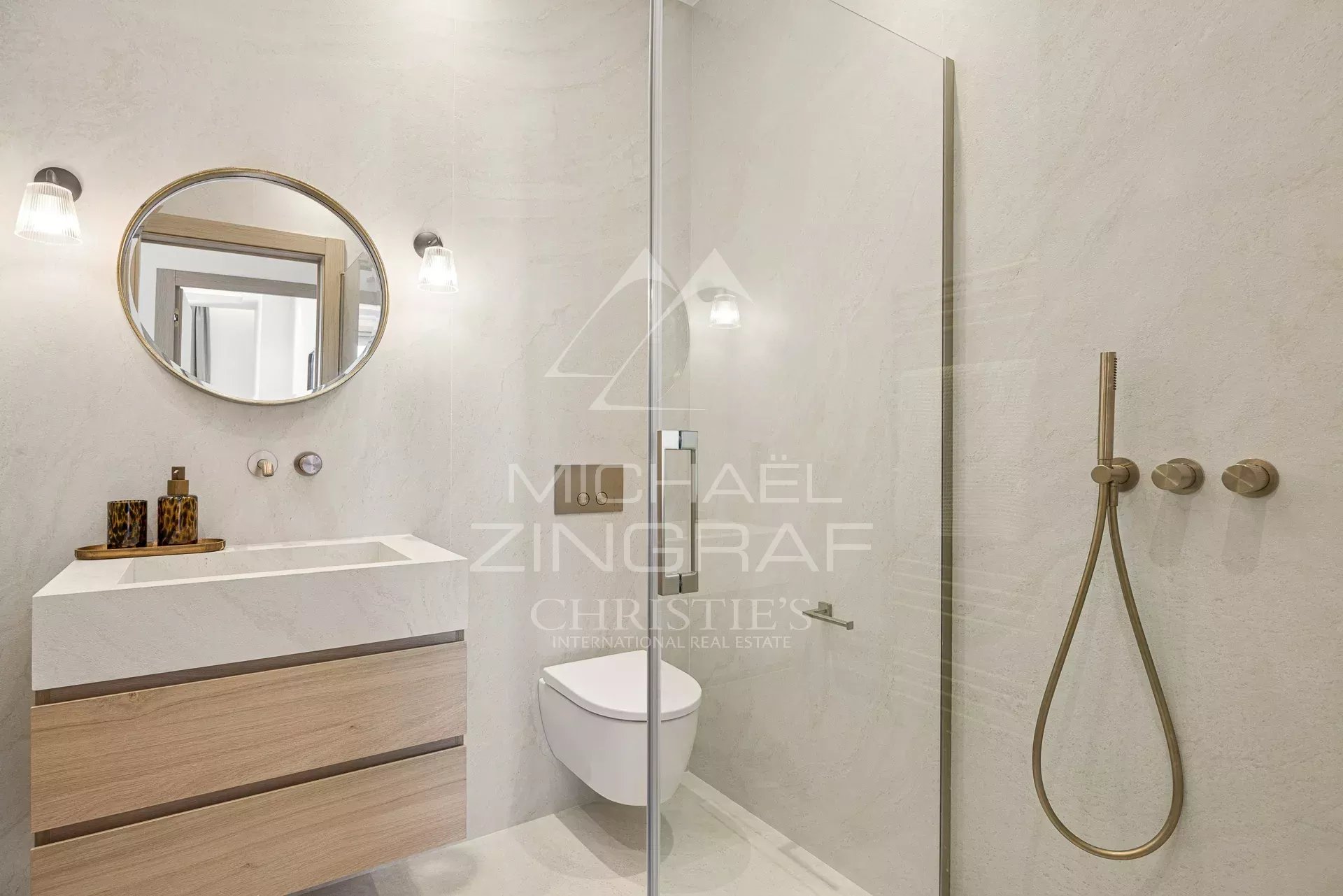 Cannes - Croisette - Exceptional Two-Bedroom Apartment