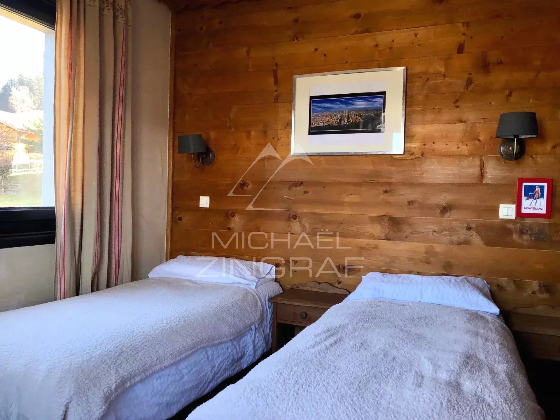 Hotel with great renovation / transformation potential - Mountain view - Combloux
