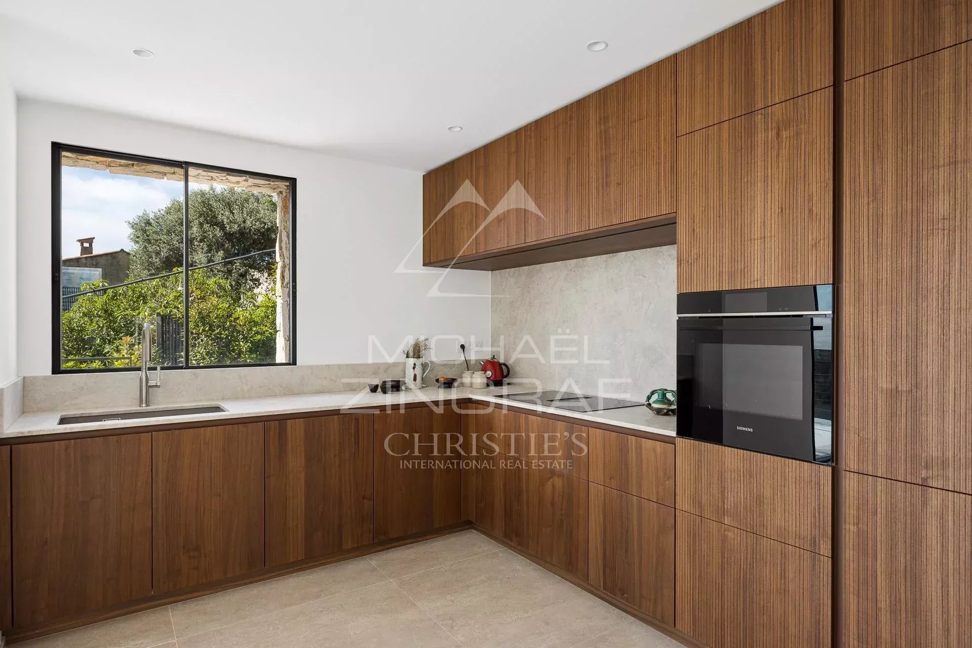 Villa contemporaine d’exception – Vue panoramique mer – Roquebrune-Cap-Martin