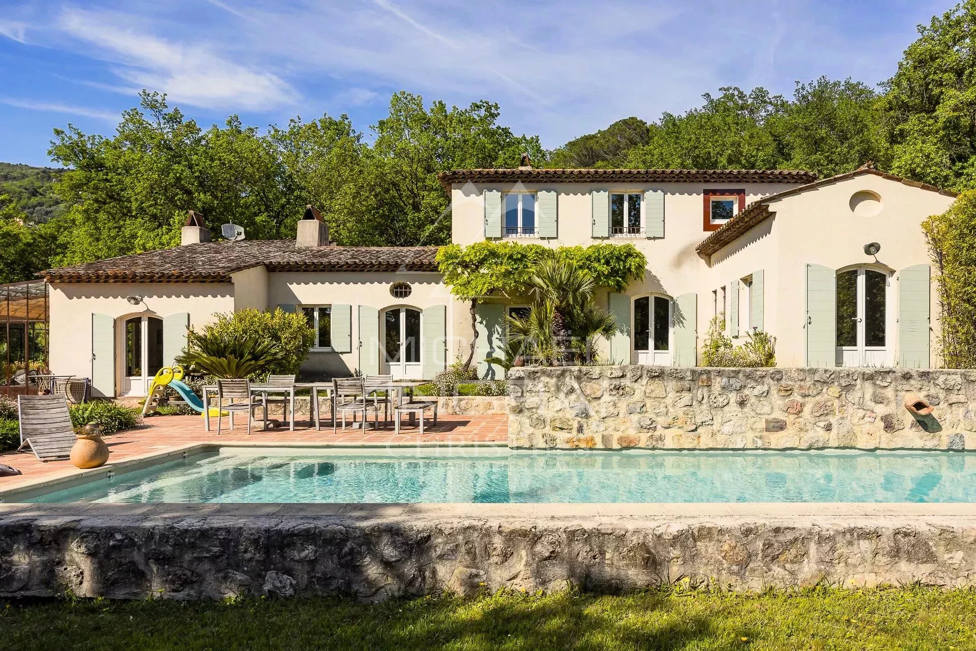 Élégante bastide d’architecte avec vaste parc arboré