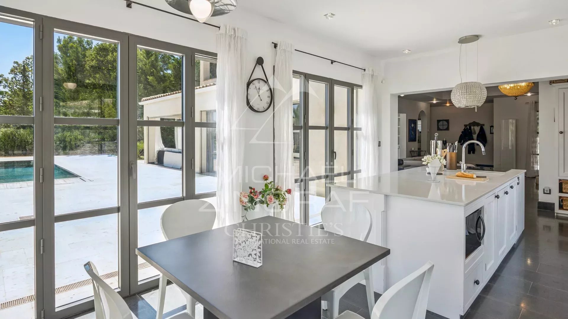 Provençal Elegance with Panoramic Views over Tourtour