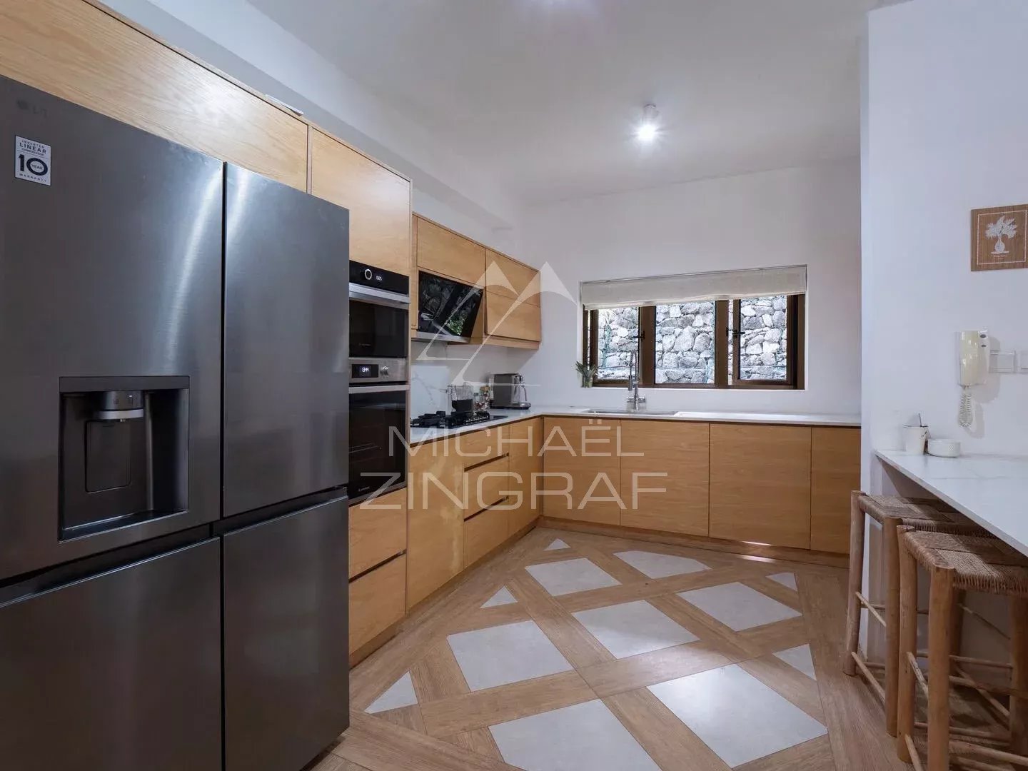 Elegant Fully Furnished 3-Bedroom En-Suite Duplex with Private Garden – Black River