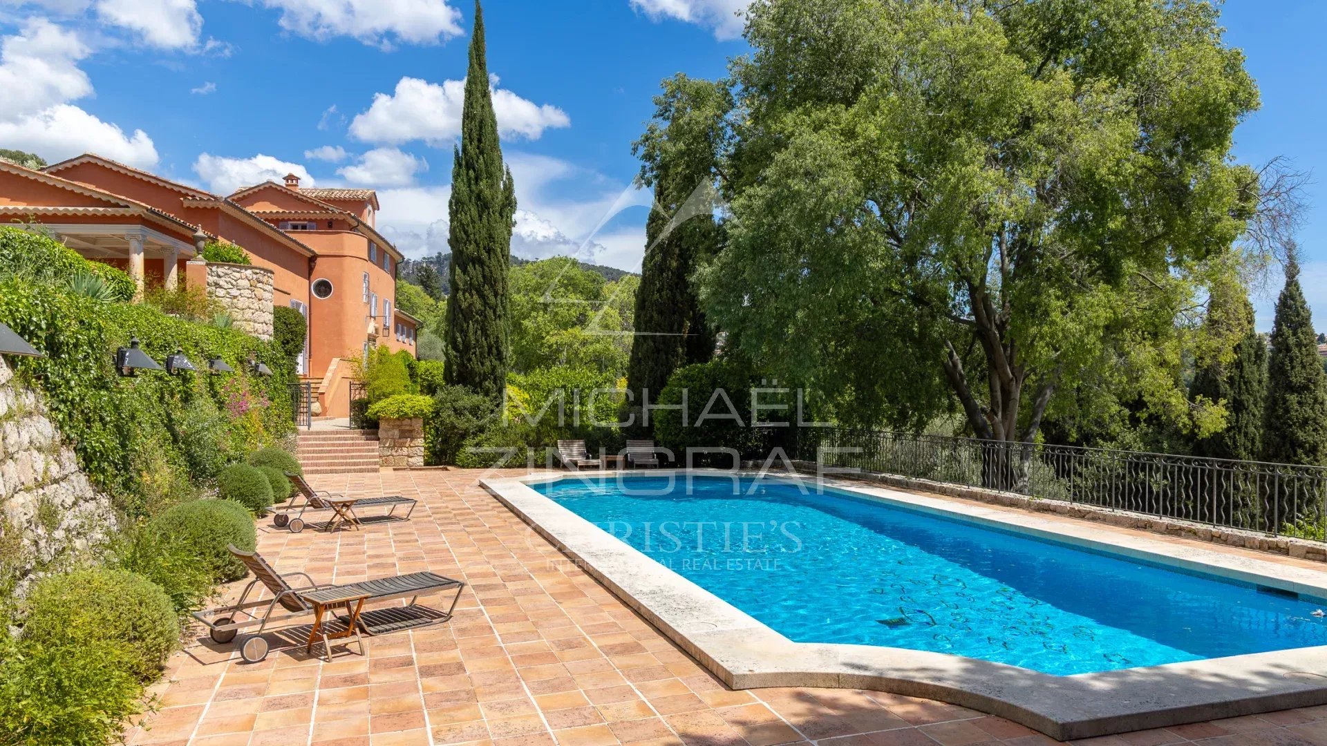 Majestueuse Bastide provençale