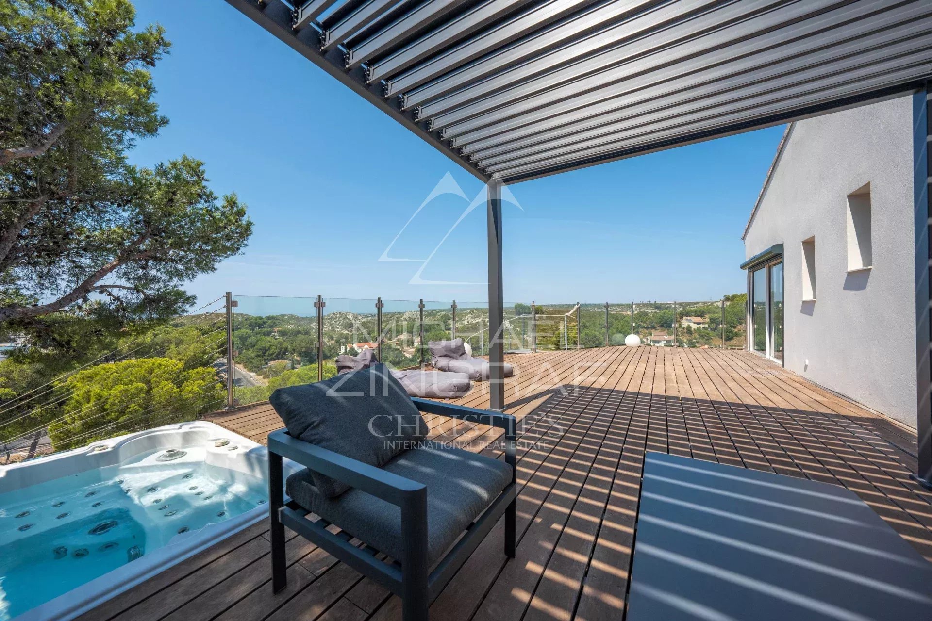 ENSUÈS-LA-REDONNE - MAISON AVEC VUE MER