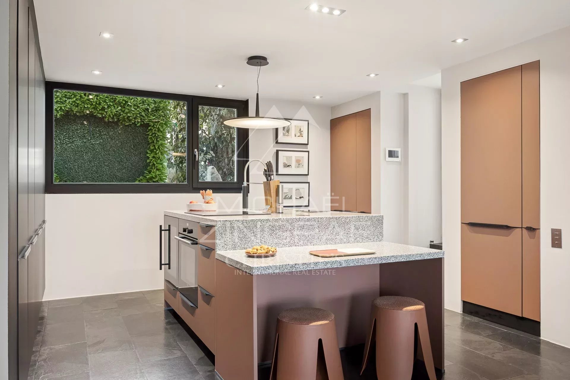 Proche Saint-Paul de Vence - Superbe propriété d’architecte