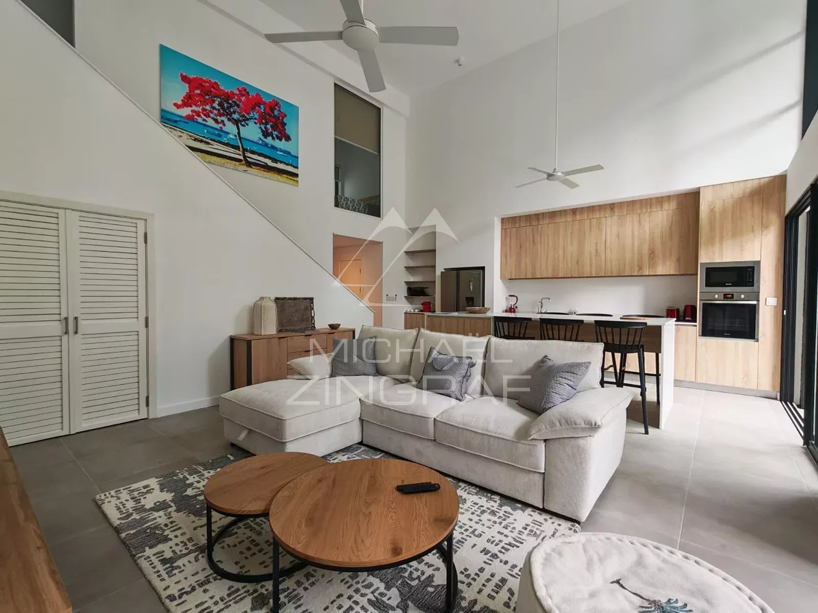 3-Bedroom En Suite Duplex in Pointe aux Canonniers