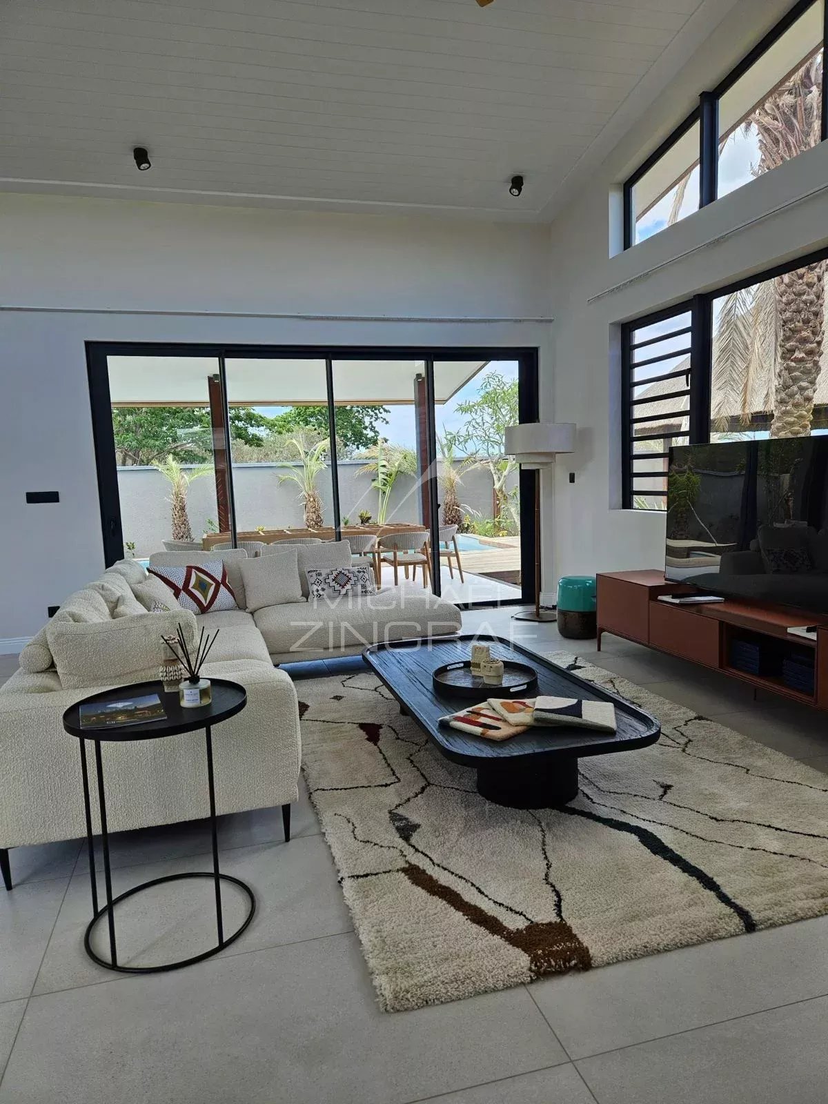 VILLA CONTEMPORAINE EN REVENTE – ÉCO SAVANAH, RIVIERE NOIRE