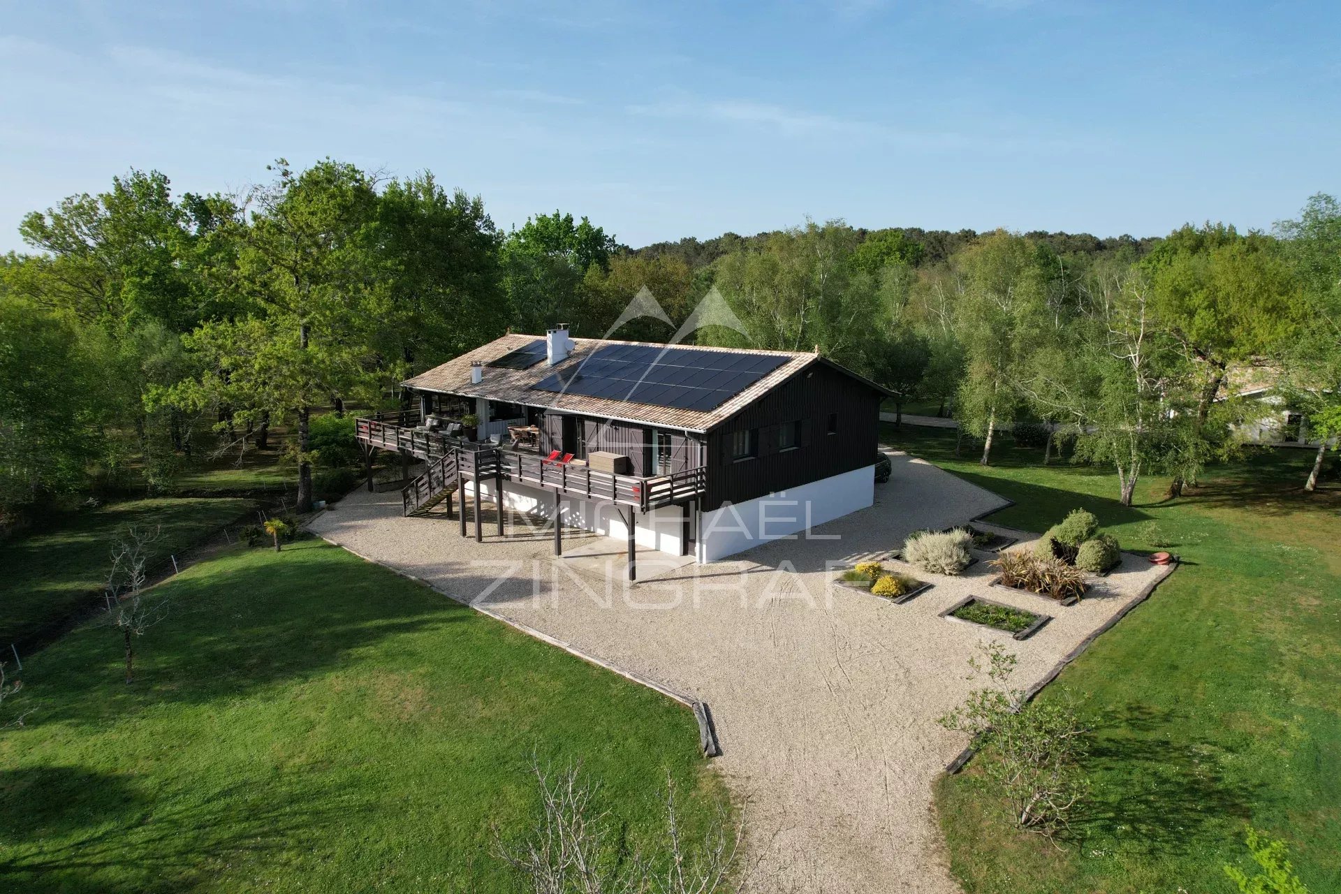 Propriété d'exception au cœur de 7 hectares de nature préservée
