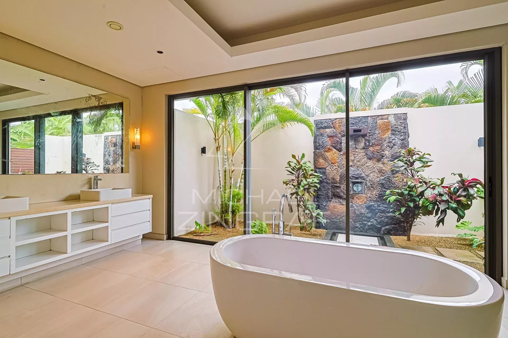 Villa Contemporaine d’Exception au Cœur de The Gardens – Anahita