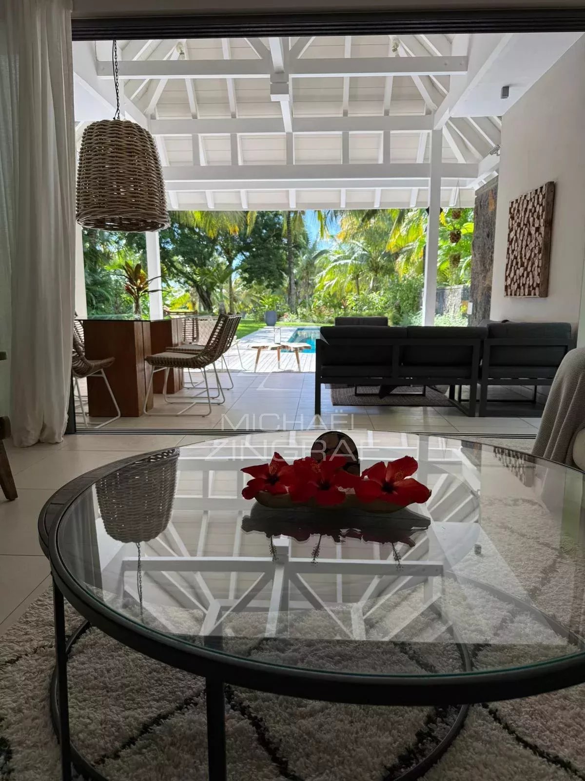 Außergewöhnliche Maisonette-Wohnung im Herzen von Anahita