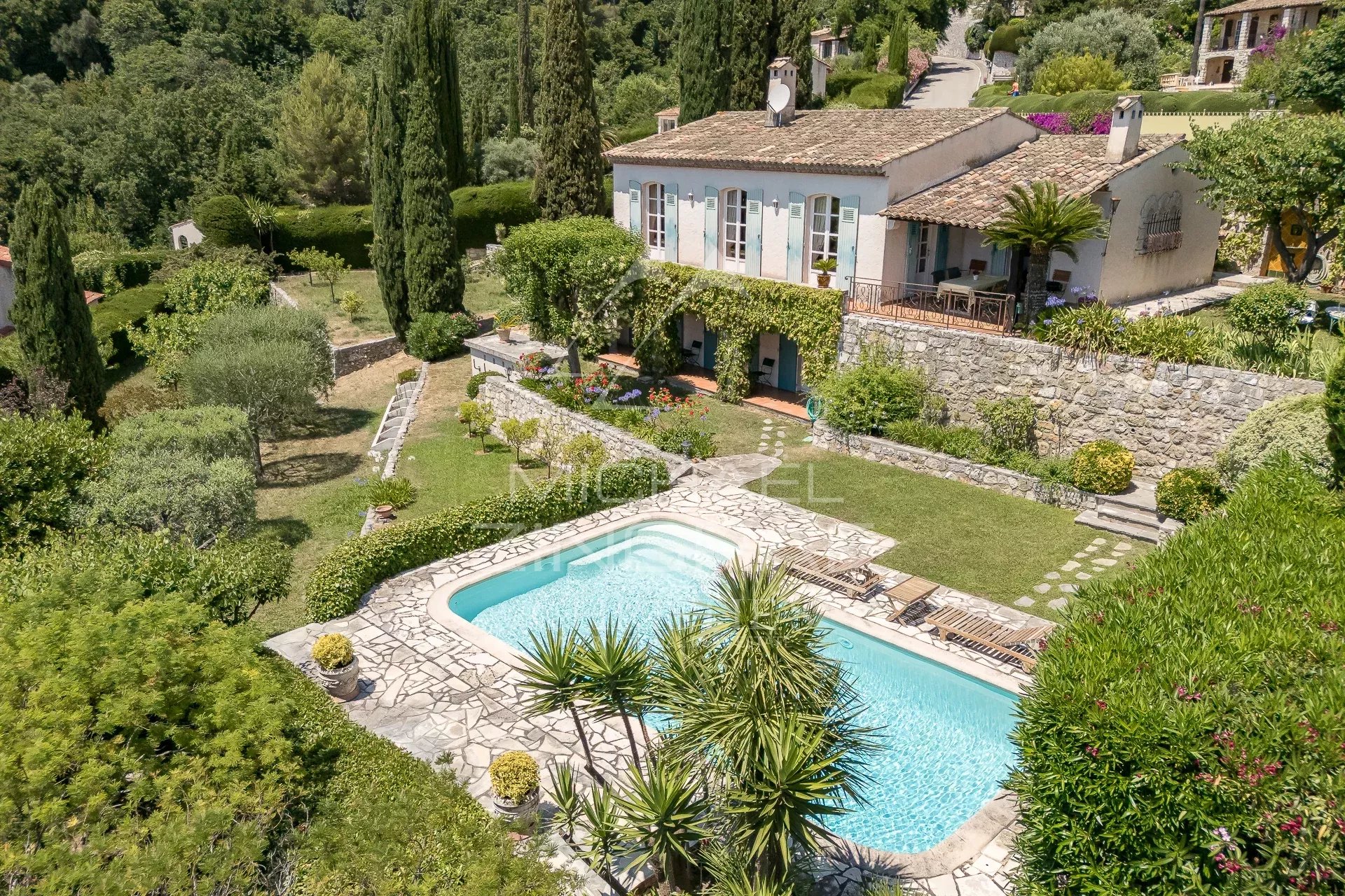 Vence: Charmante Villa im provenzalischen Stil mit Meerblick