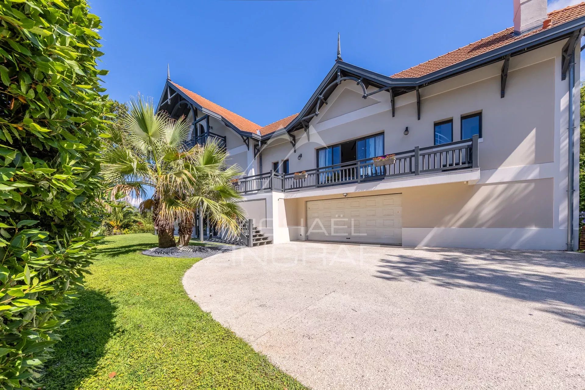 Villa d’Exception – Vue Panoramique sur le Bassin d’Arcachon