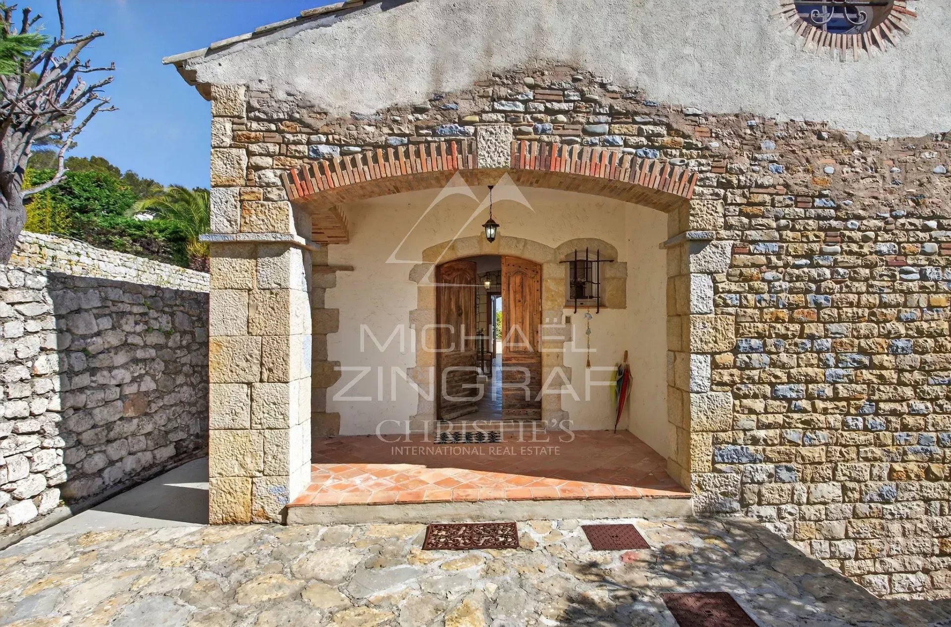 Charmante villa en pierre avec vue mer panoramique