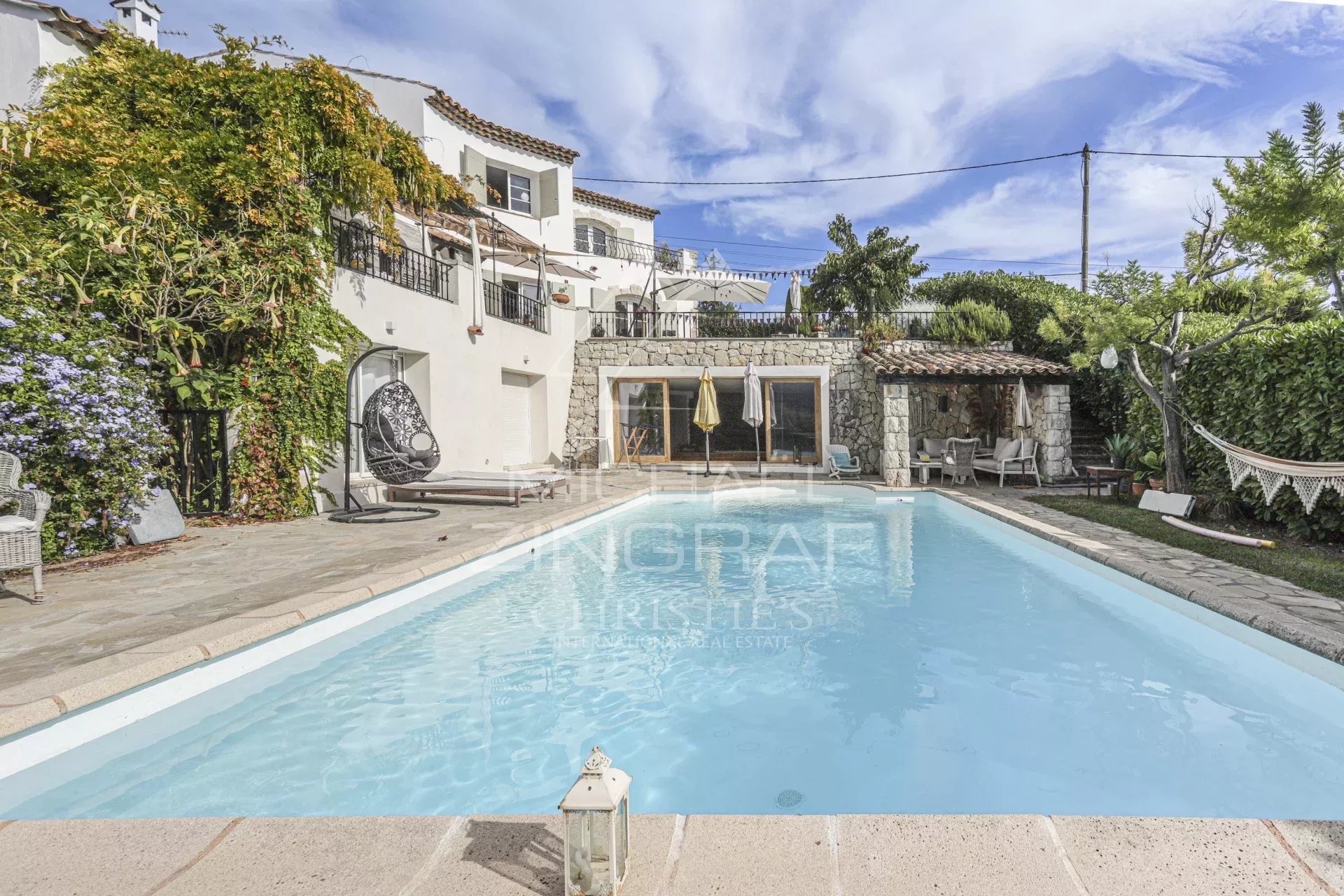 Close to Saint-Paul-de-Vence - Charming modern provencal property