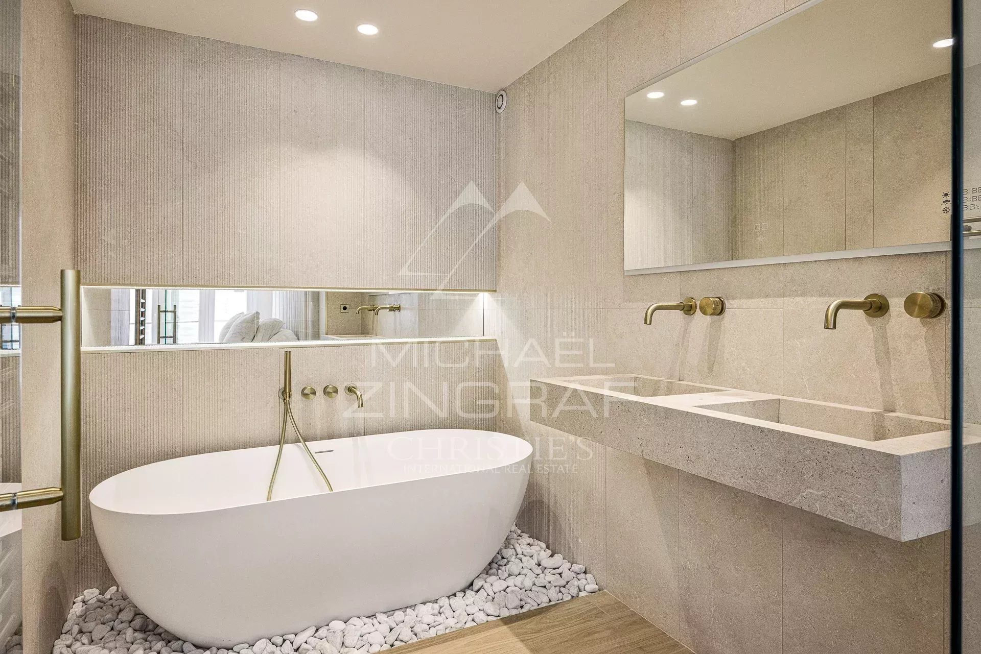 APPARTEMENT D’EXCEPTION EN HYPER CENTRE DE JUAN-LES-PINS