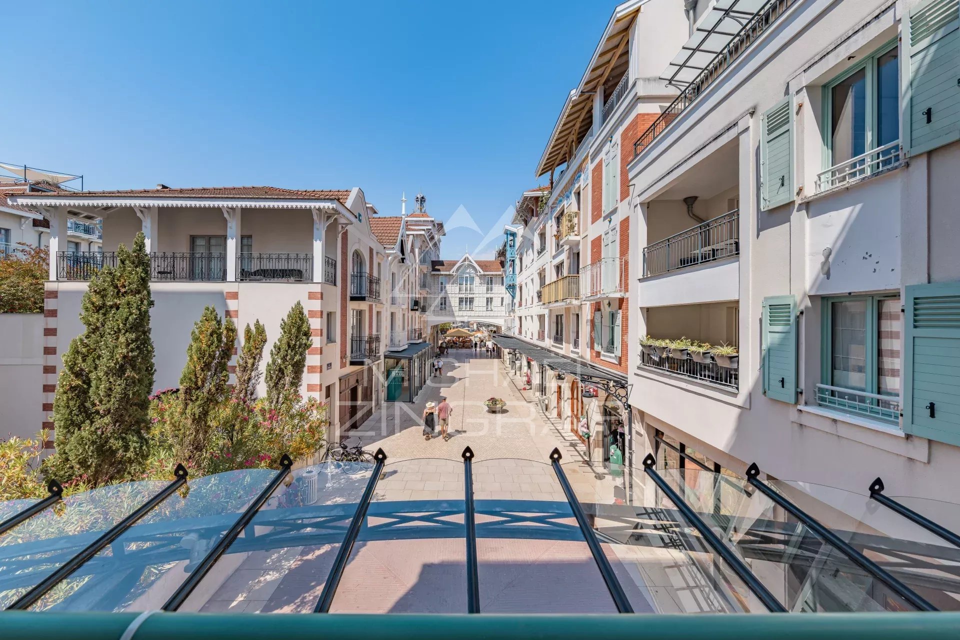 Arcachon Zentrum — Großzügige Wohnung in der Nähe von Markt und Strand