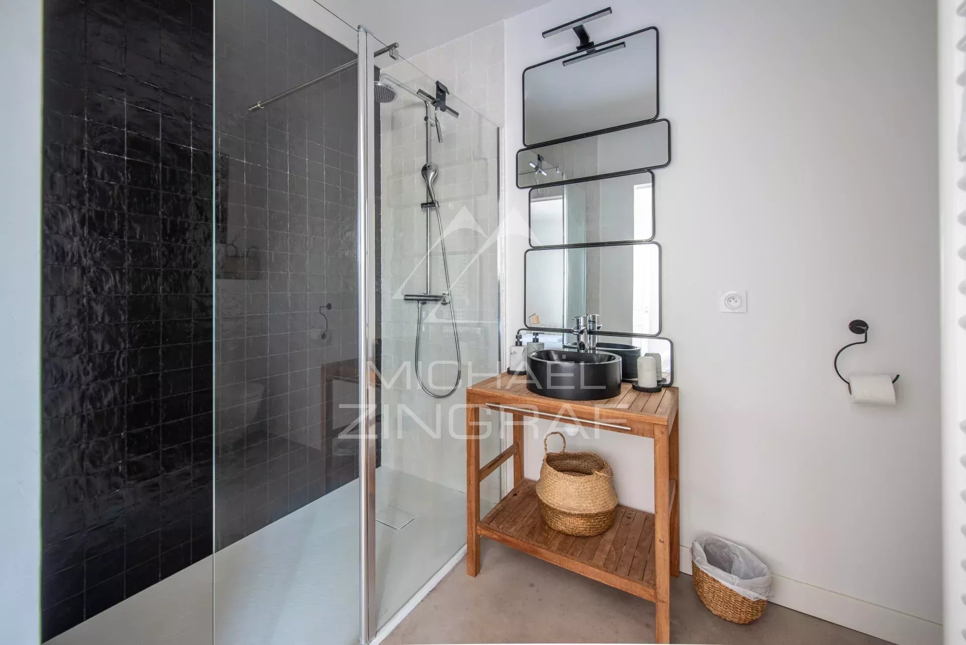 Très belle maison de plain pied avec piscine