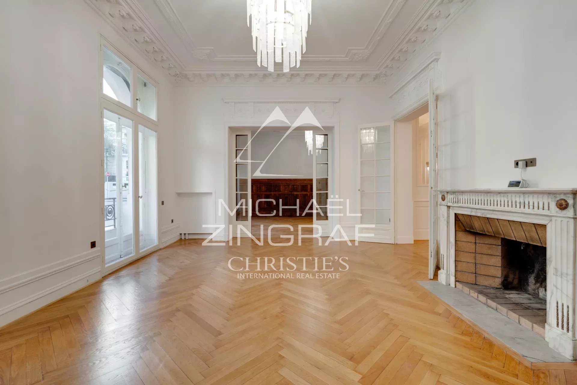 EXCLUSIF - CARRÉ D'OR APPARTEMENT D'EXCEPTION AVEC JARDIN