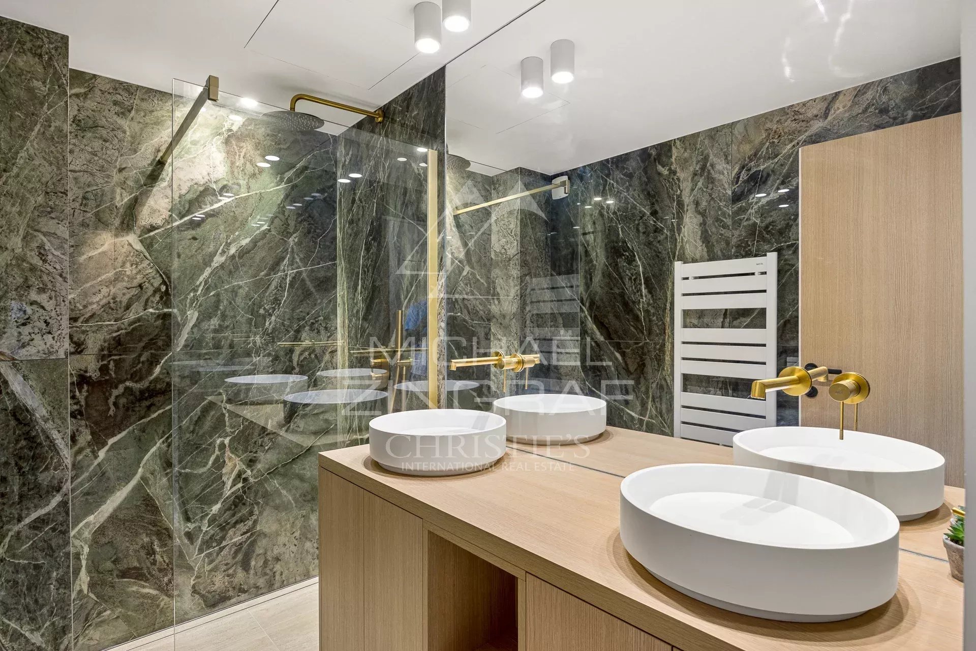 Cannes – Gazagnaire – Wunderschöne renovierte 3-Zimmer-Wohnung