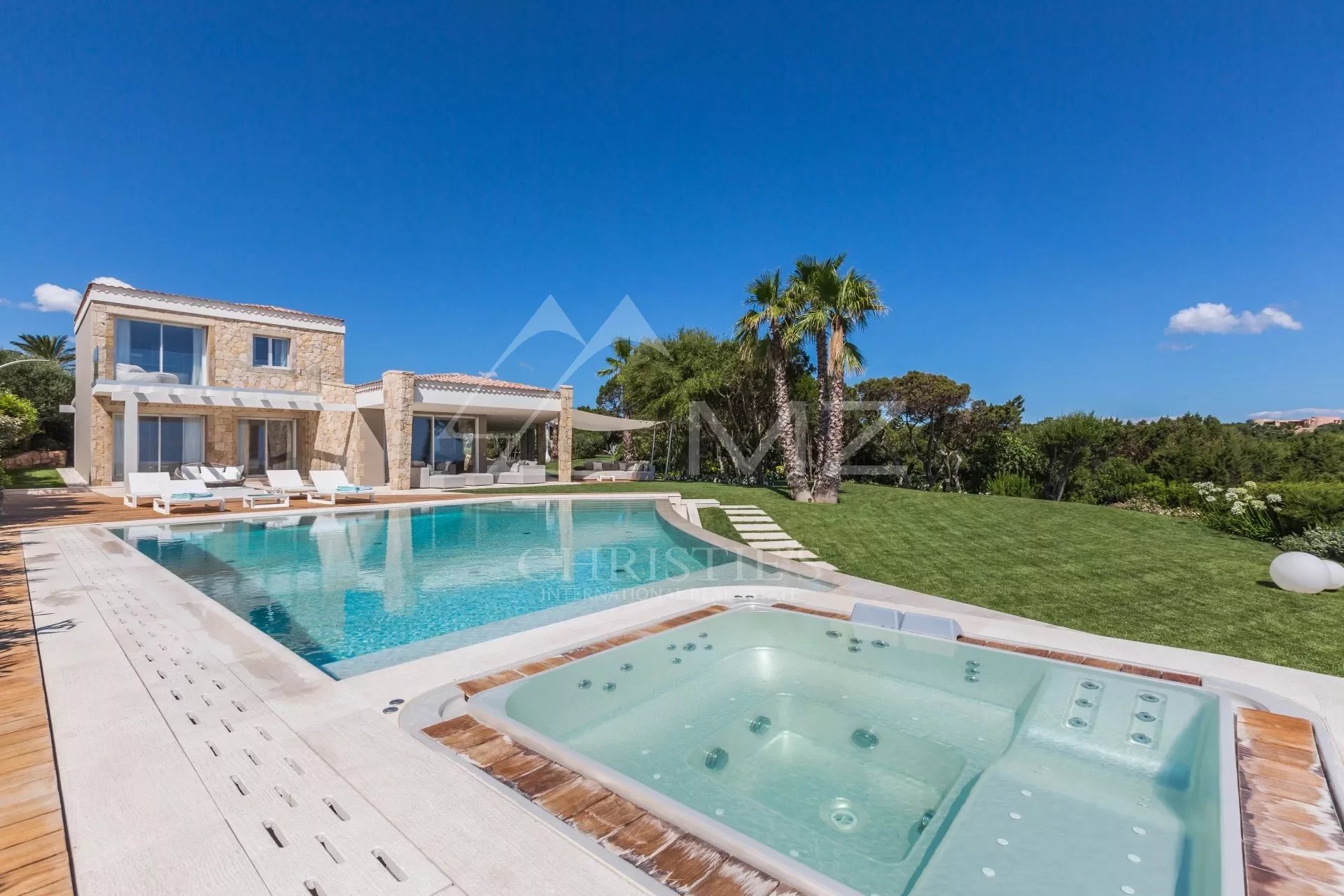 Italy - Porto Cervo - Exceptional waterfront property