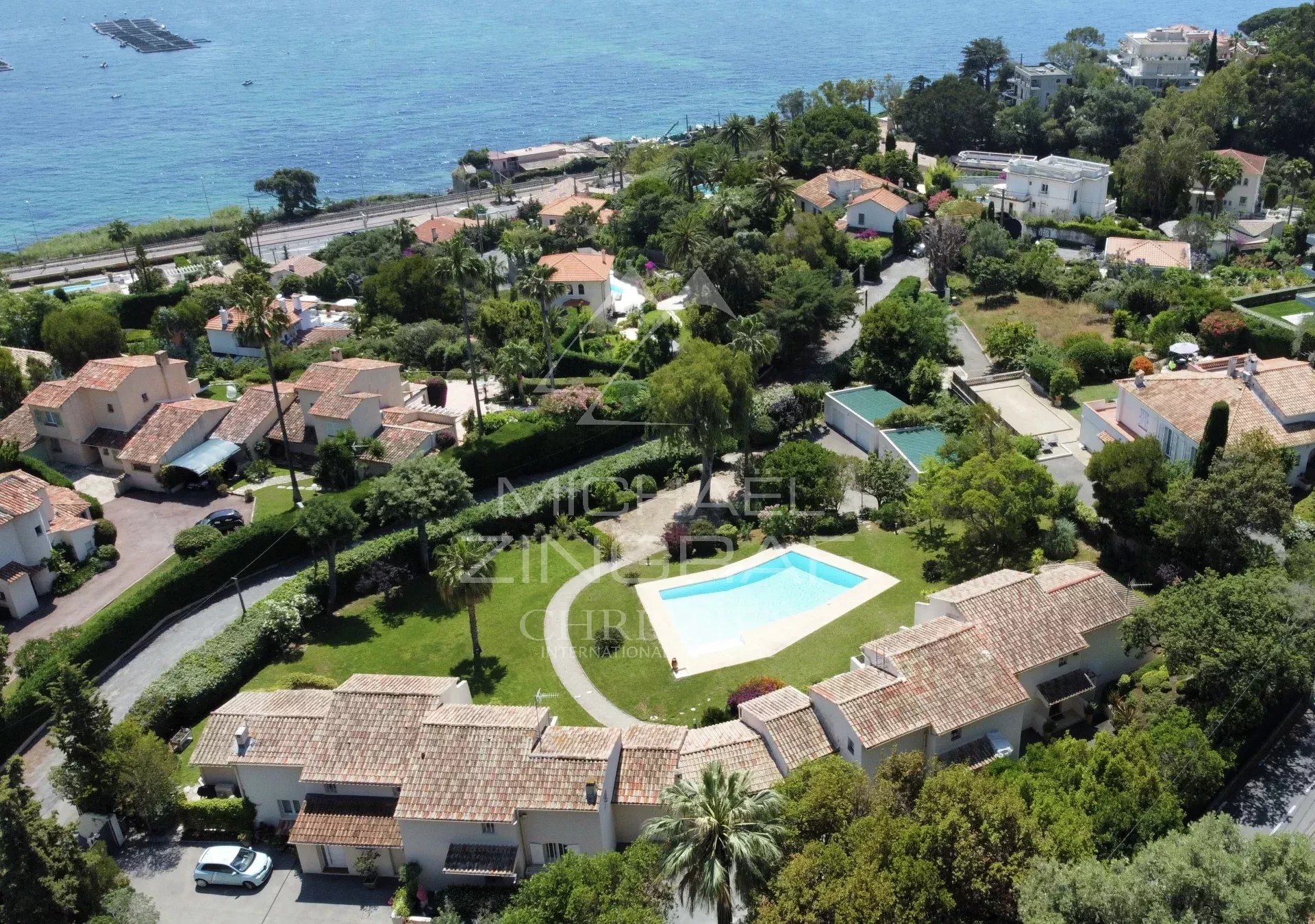 Nahe Cannes - Doppelhaushälfte mit Meerblick