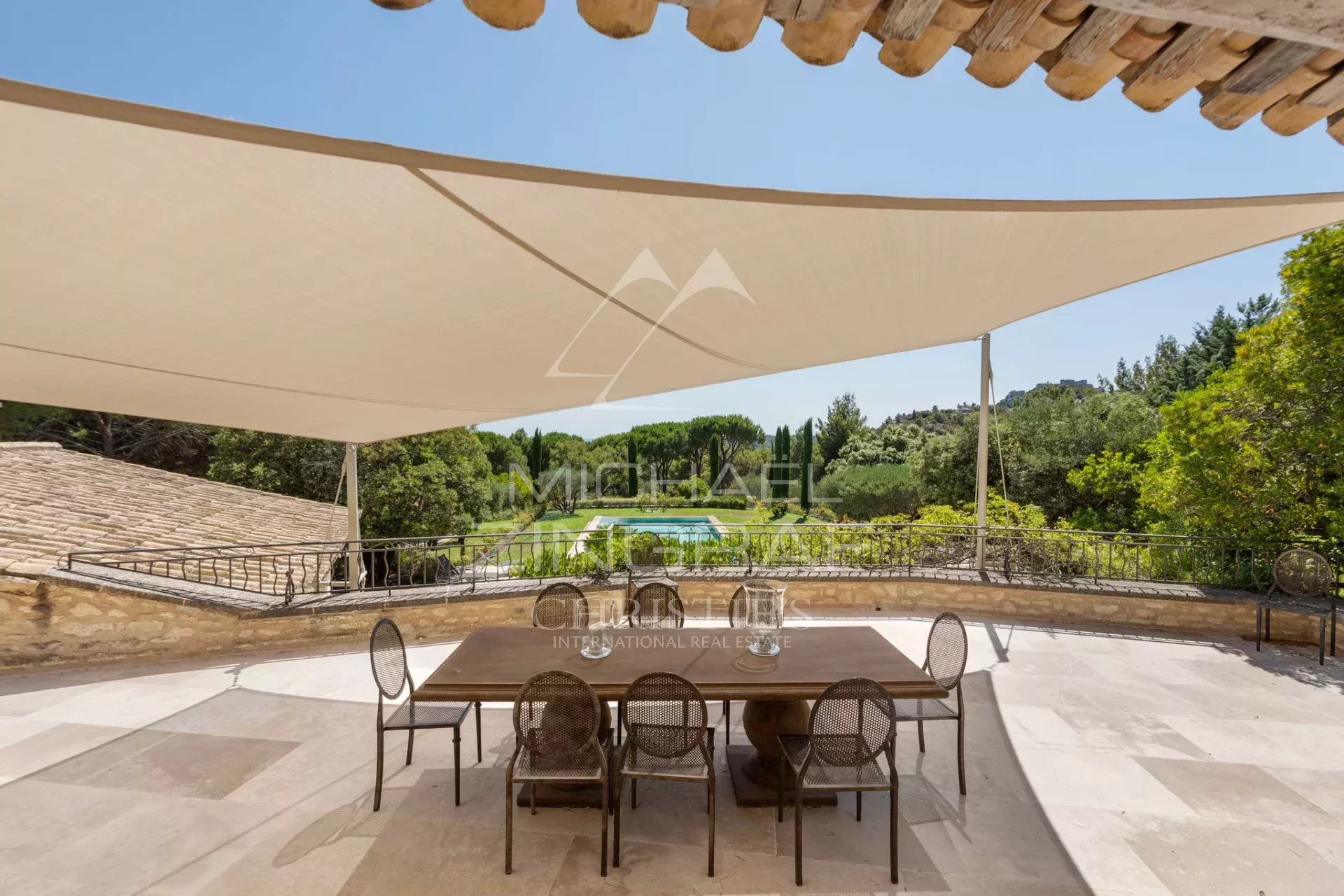 Außergewöhnliches Anwesen mit Panoramablick