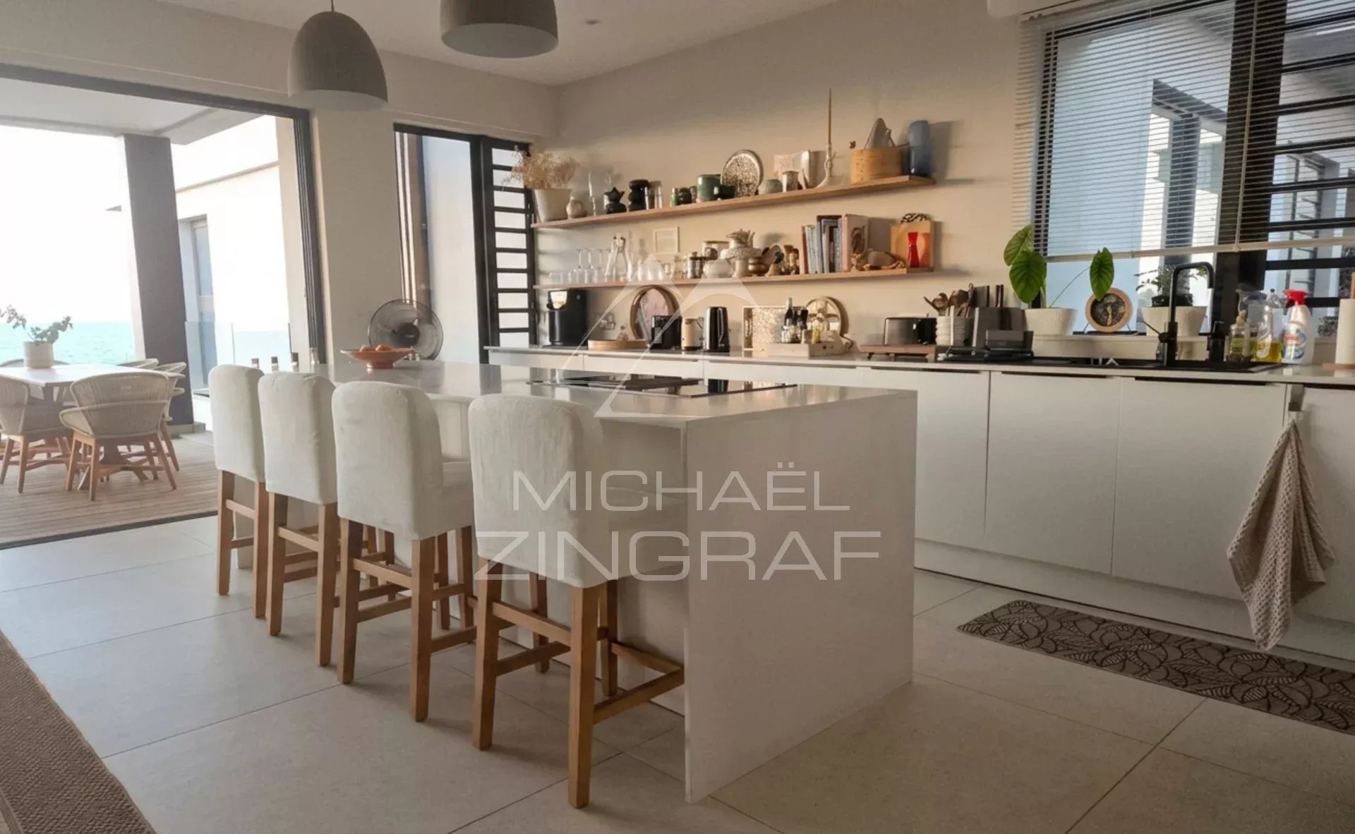 Penthouse avec vue mer – Pointe aux Canonniers
