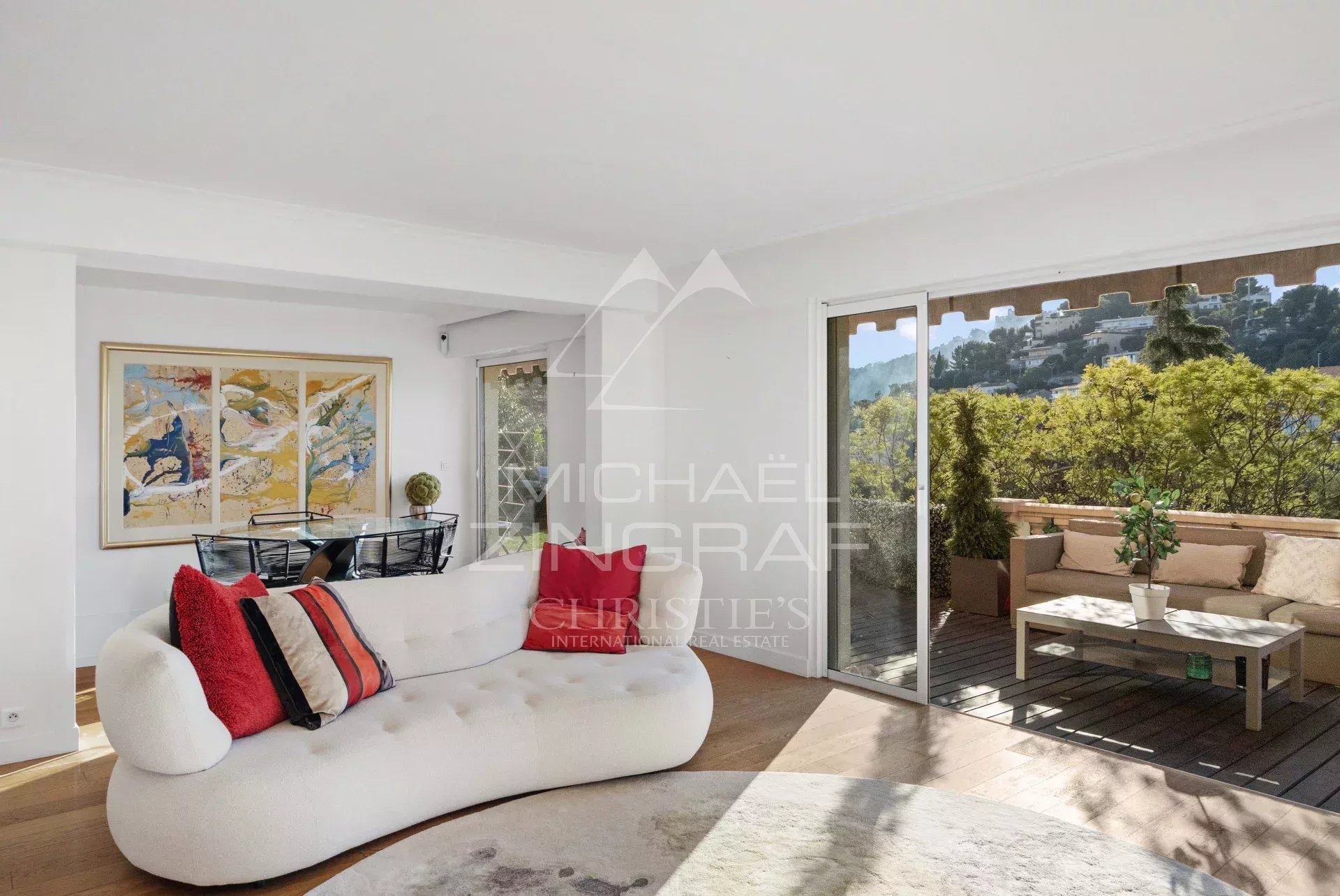 Villefranche-sur-mer Wunderschöne 4-Zimmer-Wohnung – Garten – Garagen