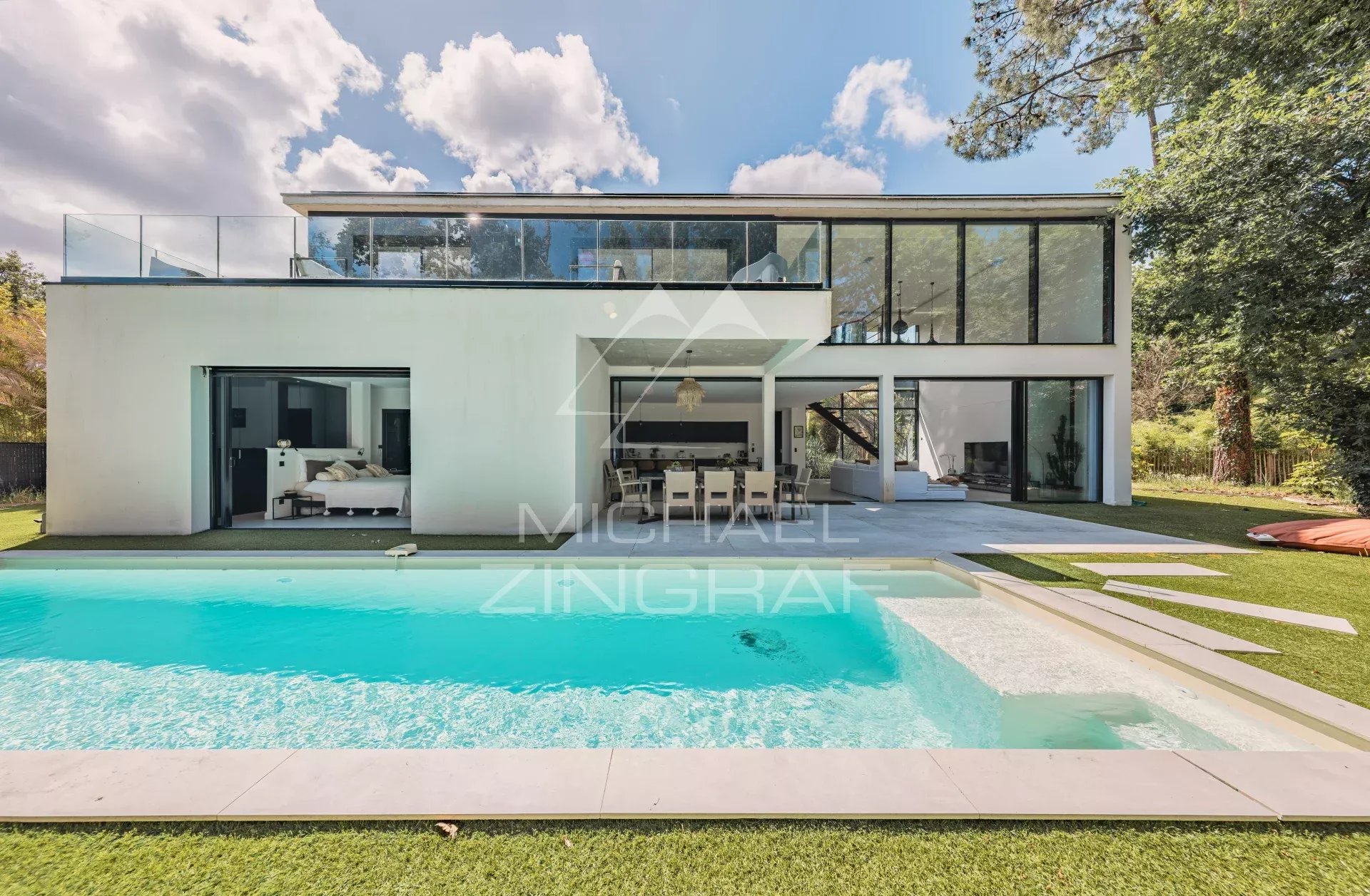LISIÈRE DU GOLF D'ARCACHON - VILLA CONTEMPORAINE AVEC PISCINE