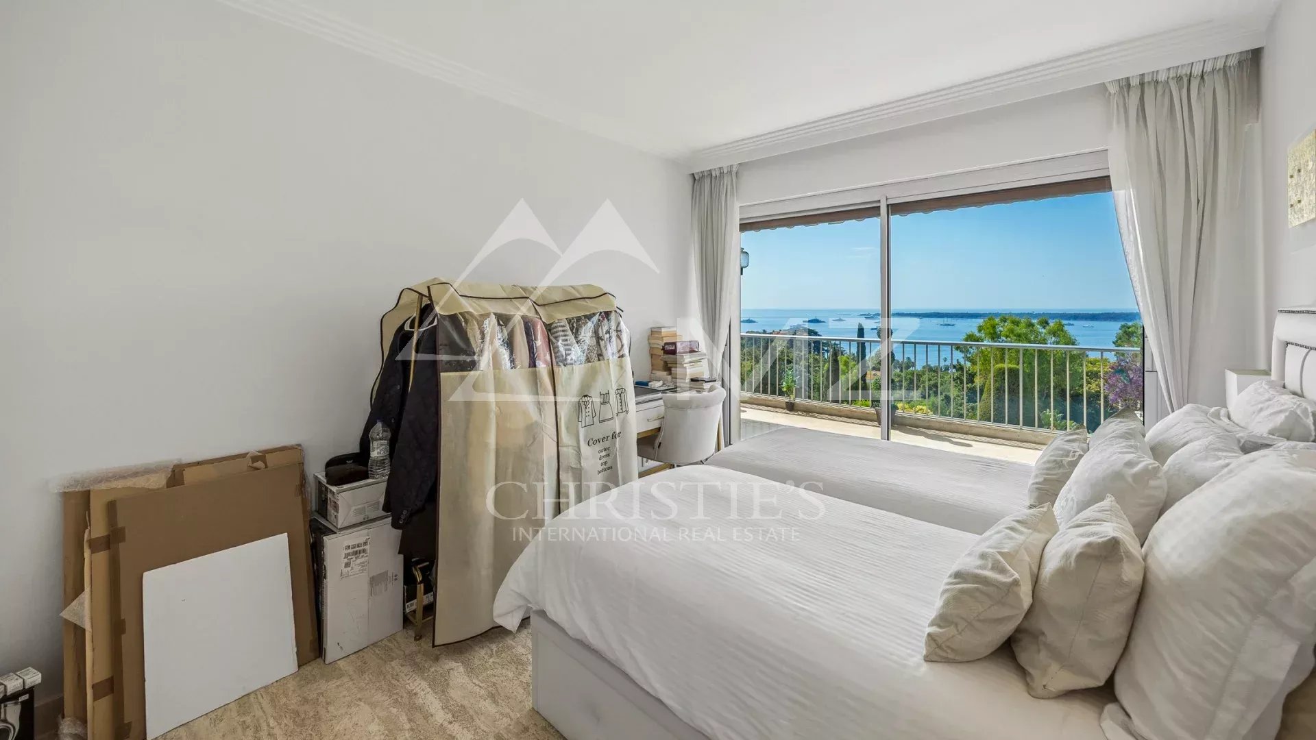 2-Room Apartment with Panoramic Sea View in the Prestigious California District