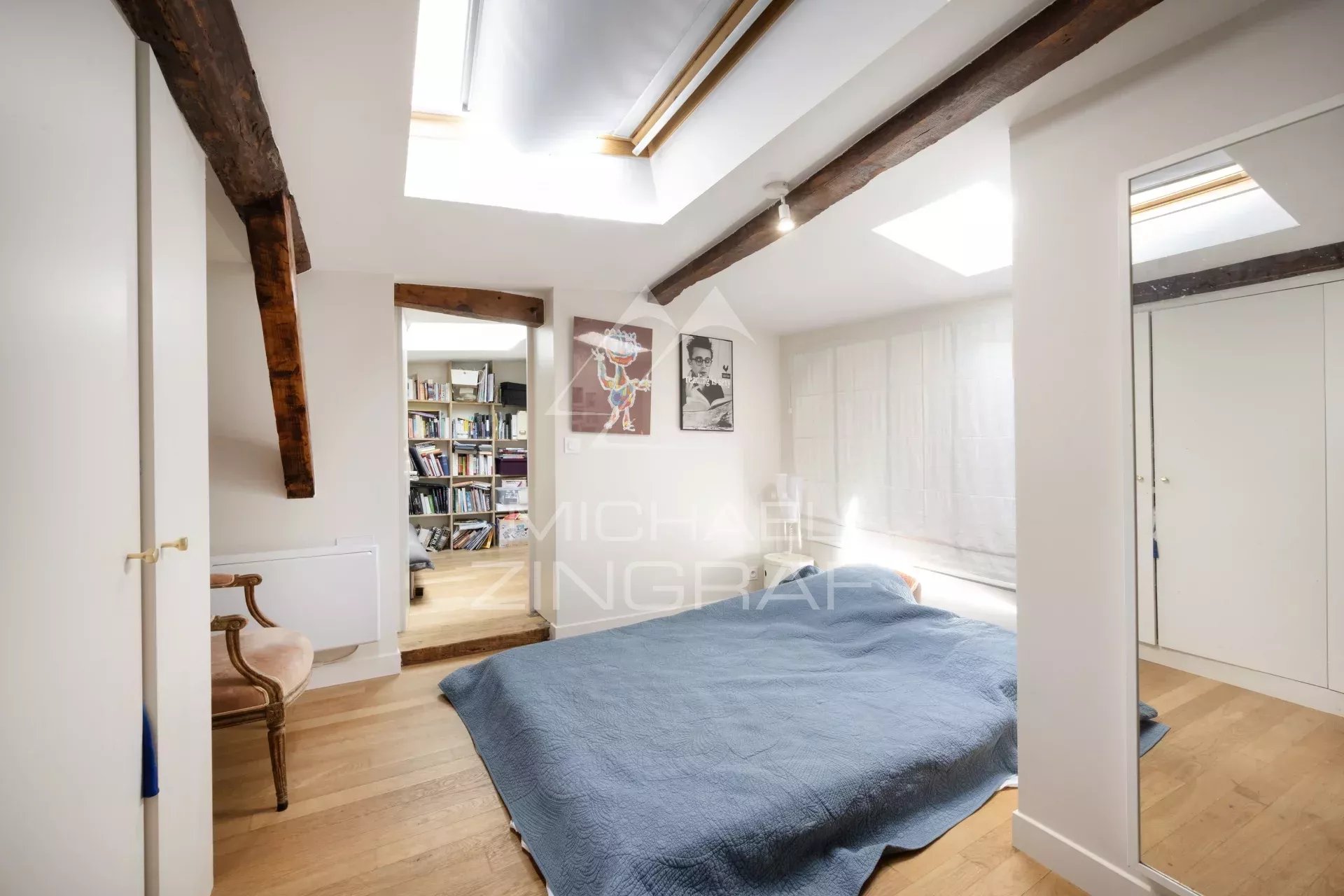 To Sell - 3 Bedrooms - Rue de Babylone
