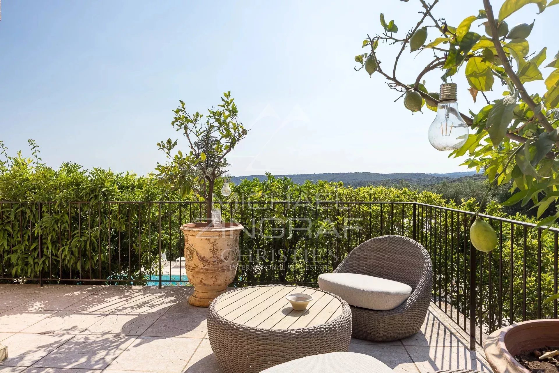 La Colle sur Loup / Villa de style florentin